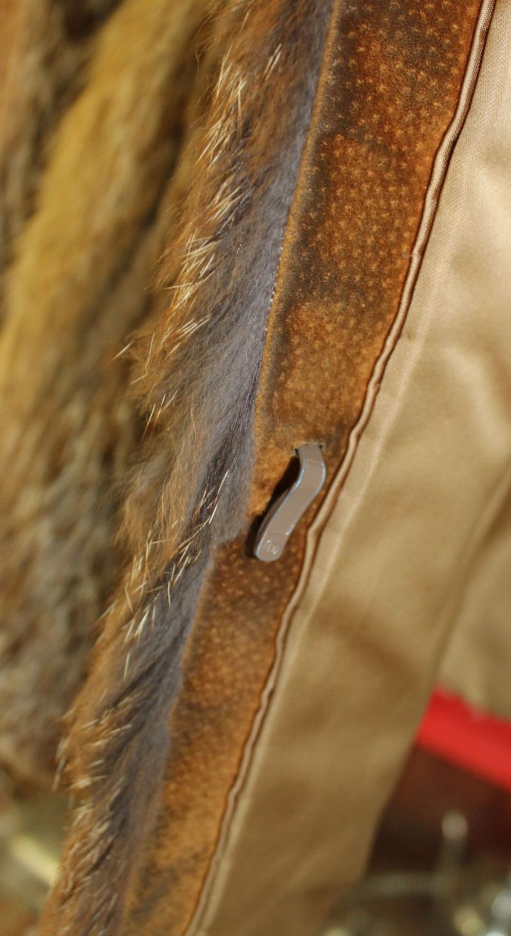 Pelzjacke, wohl Fuchs, älter, ca. 38/40. - Bild 2 aus 2