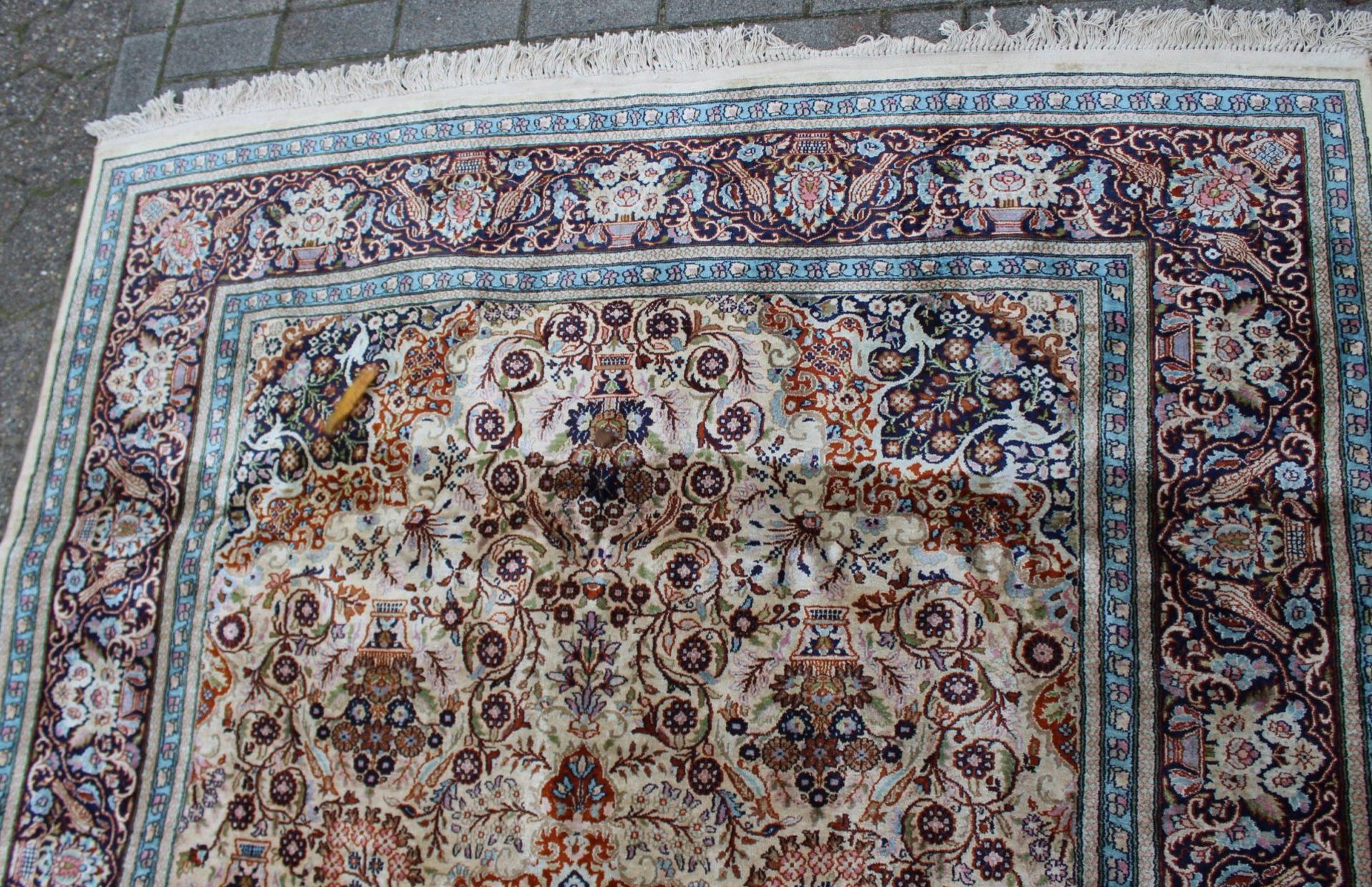 gr. Orientteppich, Seidenflor, schönes Muster, guter Zustand, 285 x 180cm. - Bild 3 aus 5