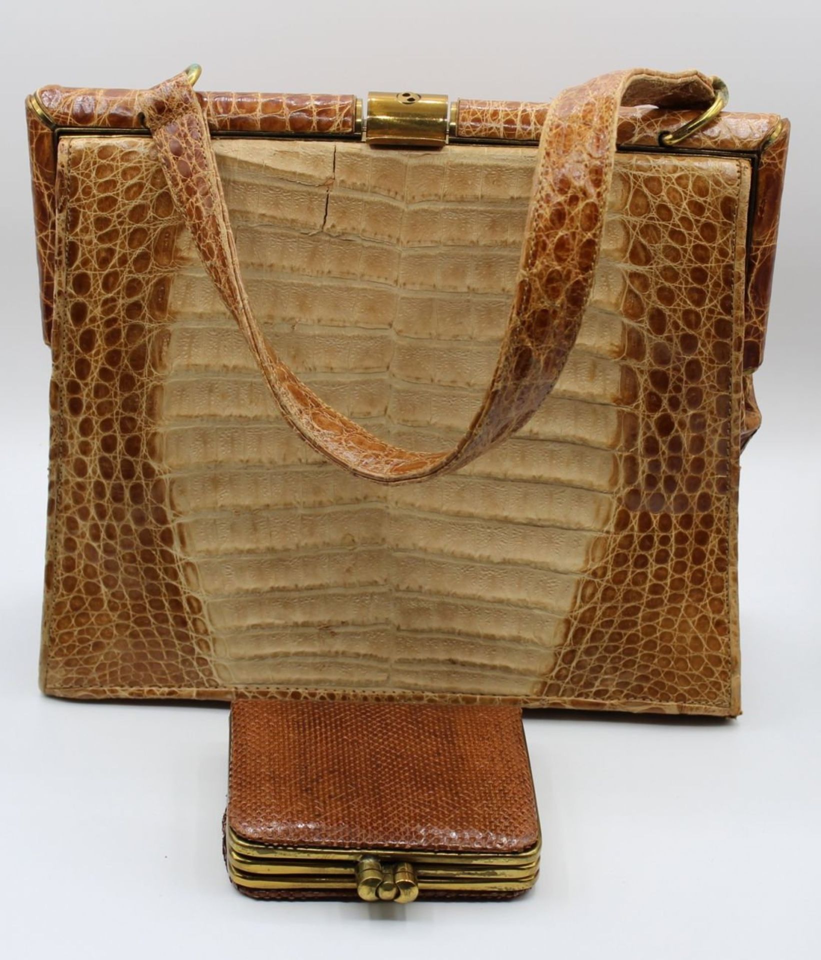 Damenhandtasche, Krokoleder, 2farbig, an bei Geldbörse, Tragesspuren, 22 x 26cm.