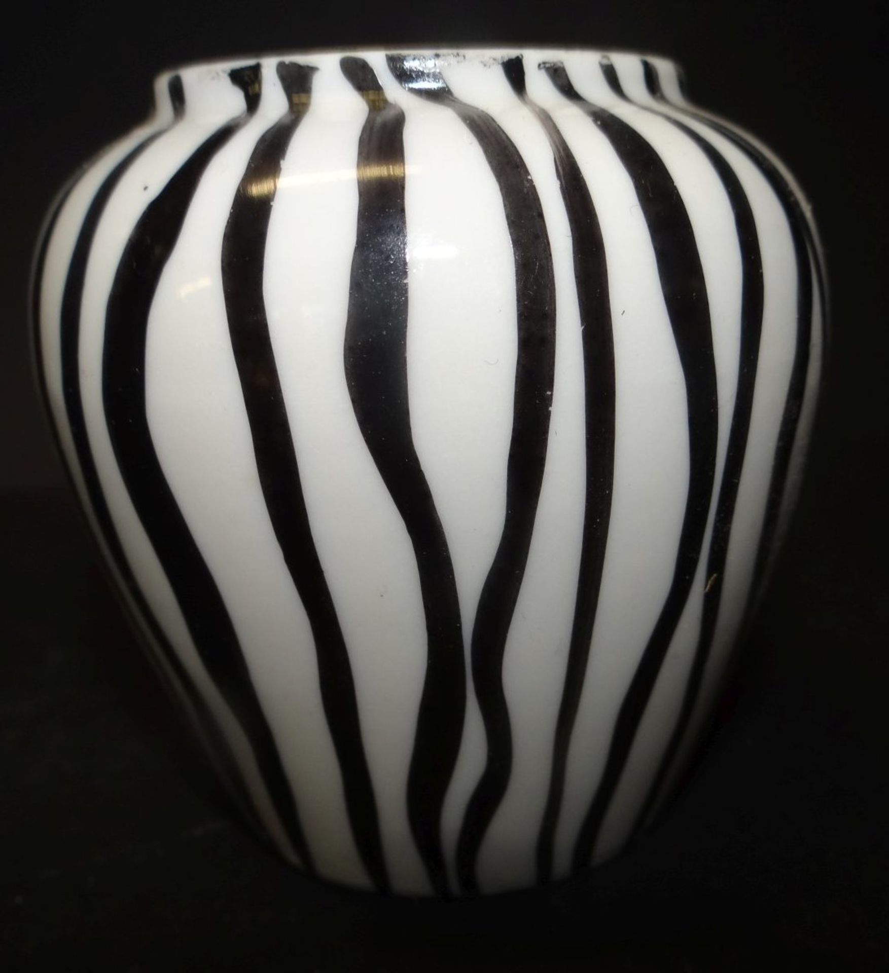 kl. Zebra-Vase, gemarkt?, H-8 cm