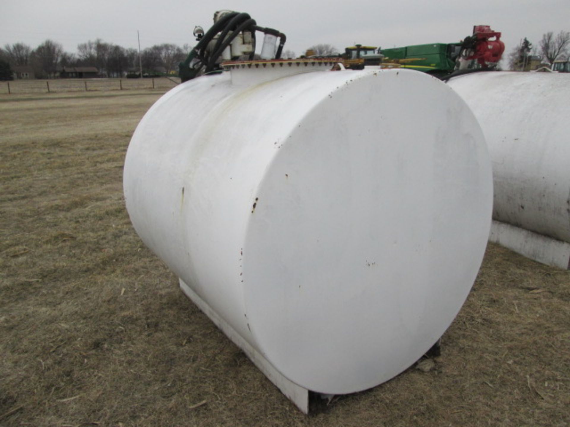 1000 GAL FUEL TANK, PUMP - Image 3 of 5