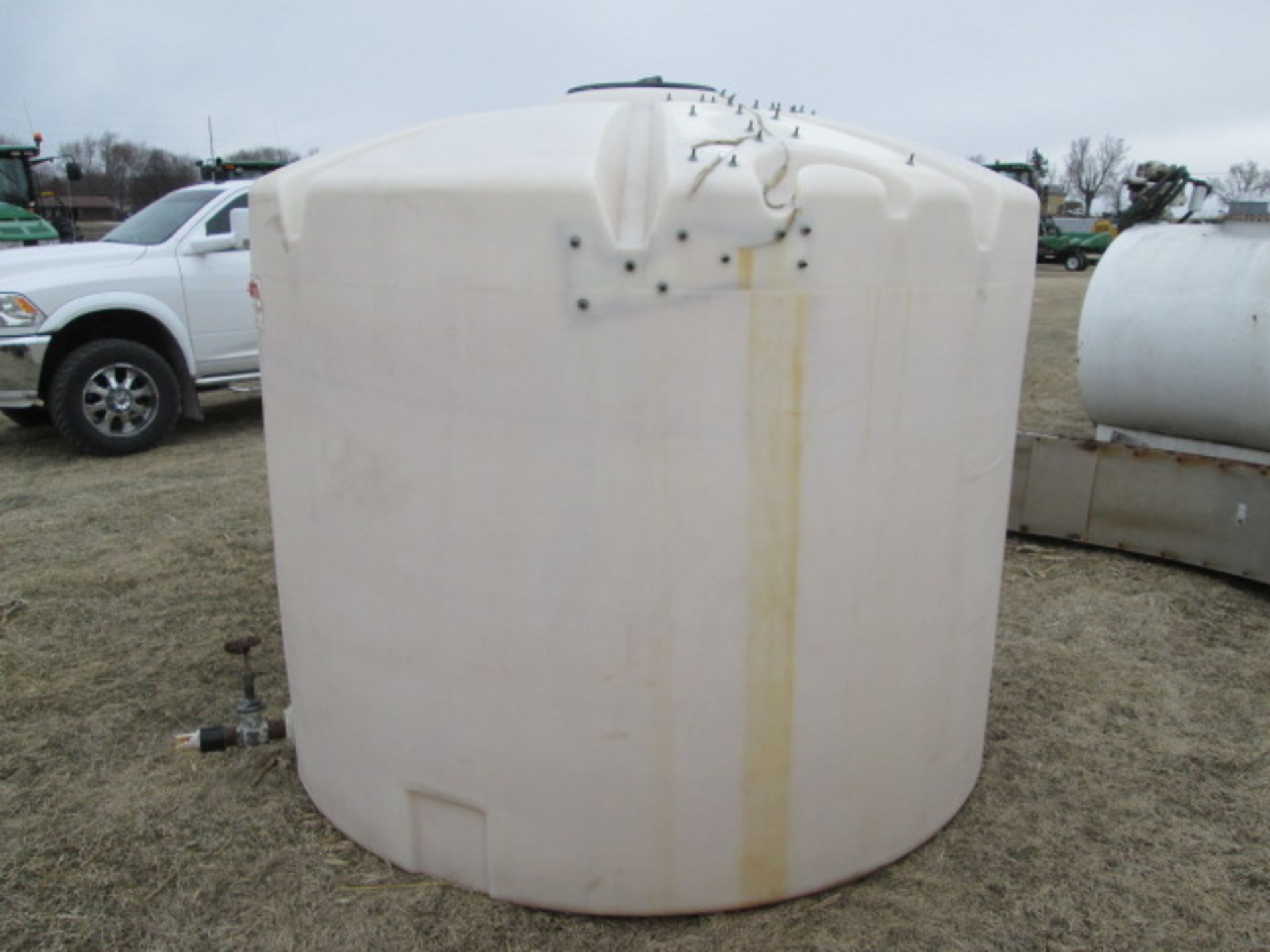 1500 GAL. POLY TANK - Image 3 of 4