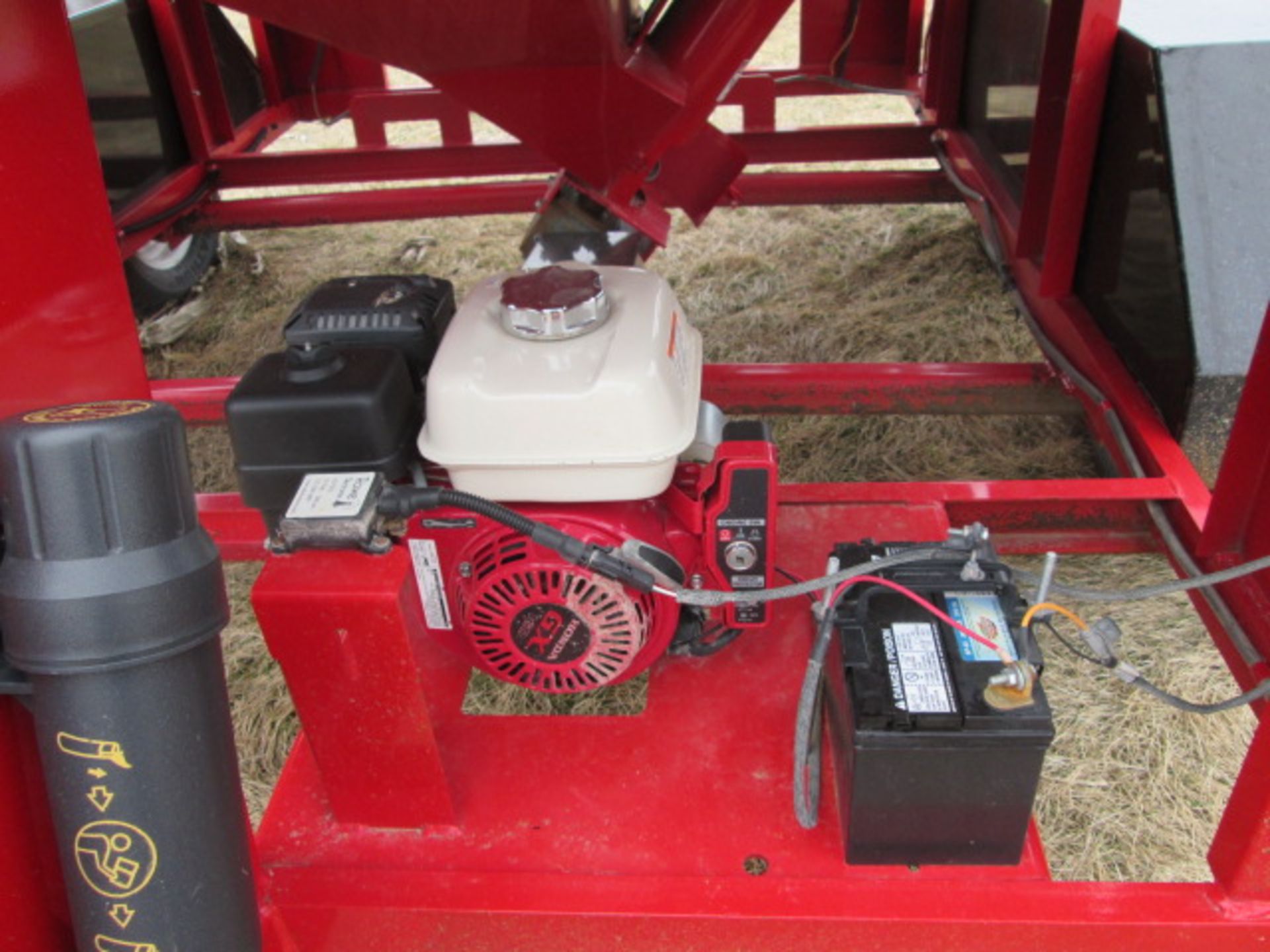 PATRIOT 100 SEED TENDER, HONDA MTR - Image 6 of 10