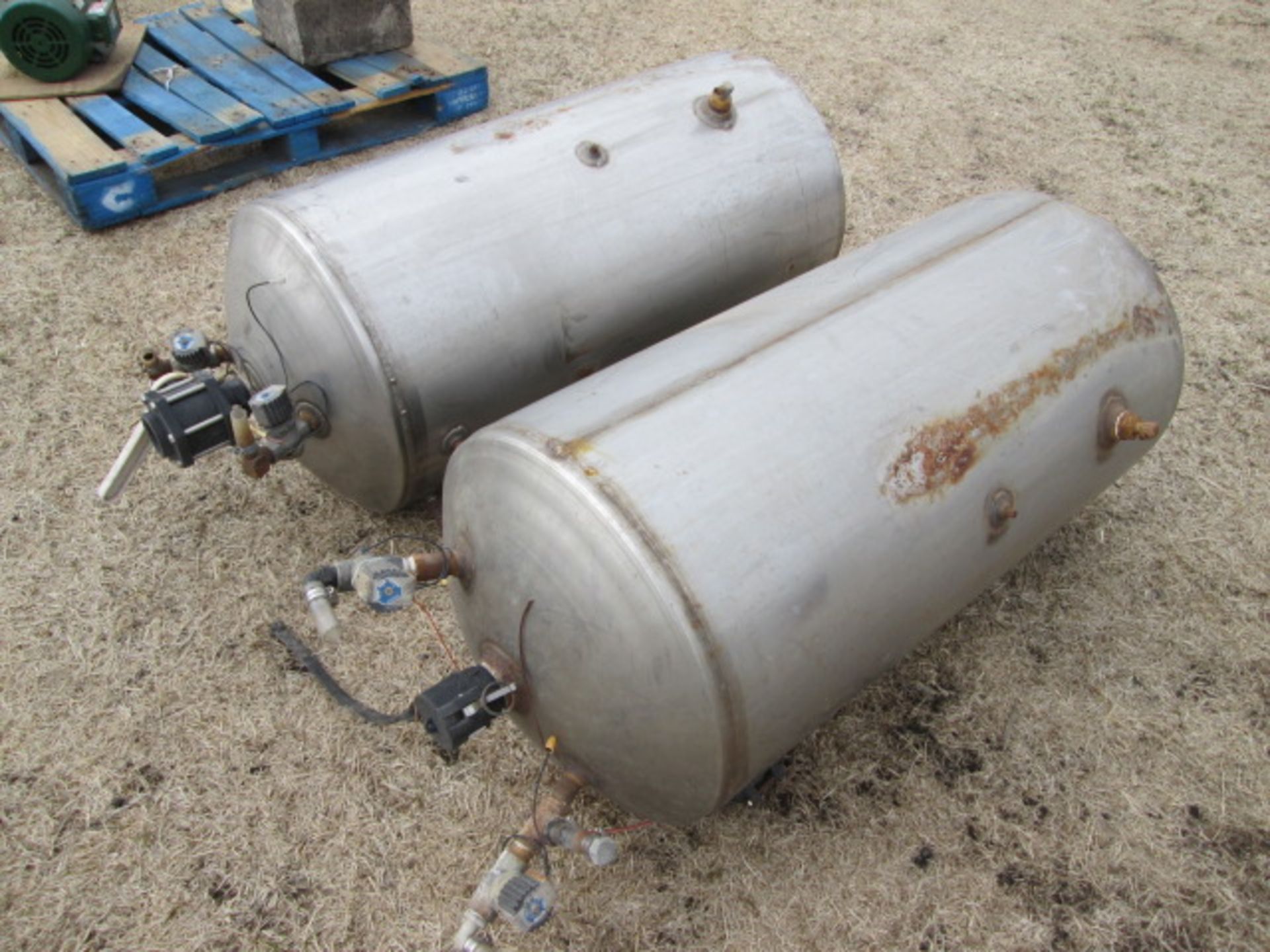 (2) STAINLESS STEEL TANKS - Image 2 of 4