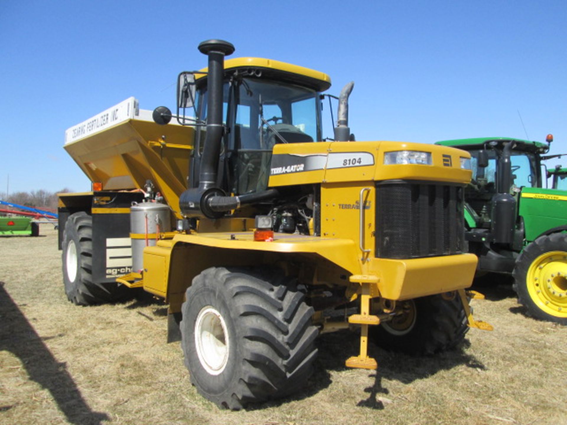 2004 AG CHEM 8104 TERRAGATOR , SN 84064704 - Image 2 of 23