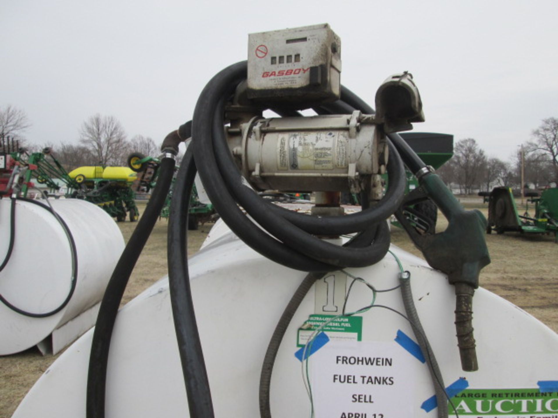 1000 GAL FUEL TANK, PUMP - Image 5 of 5