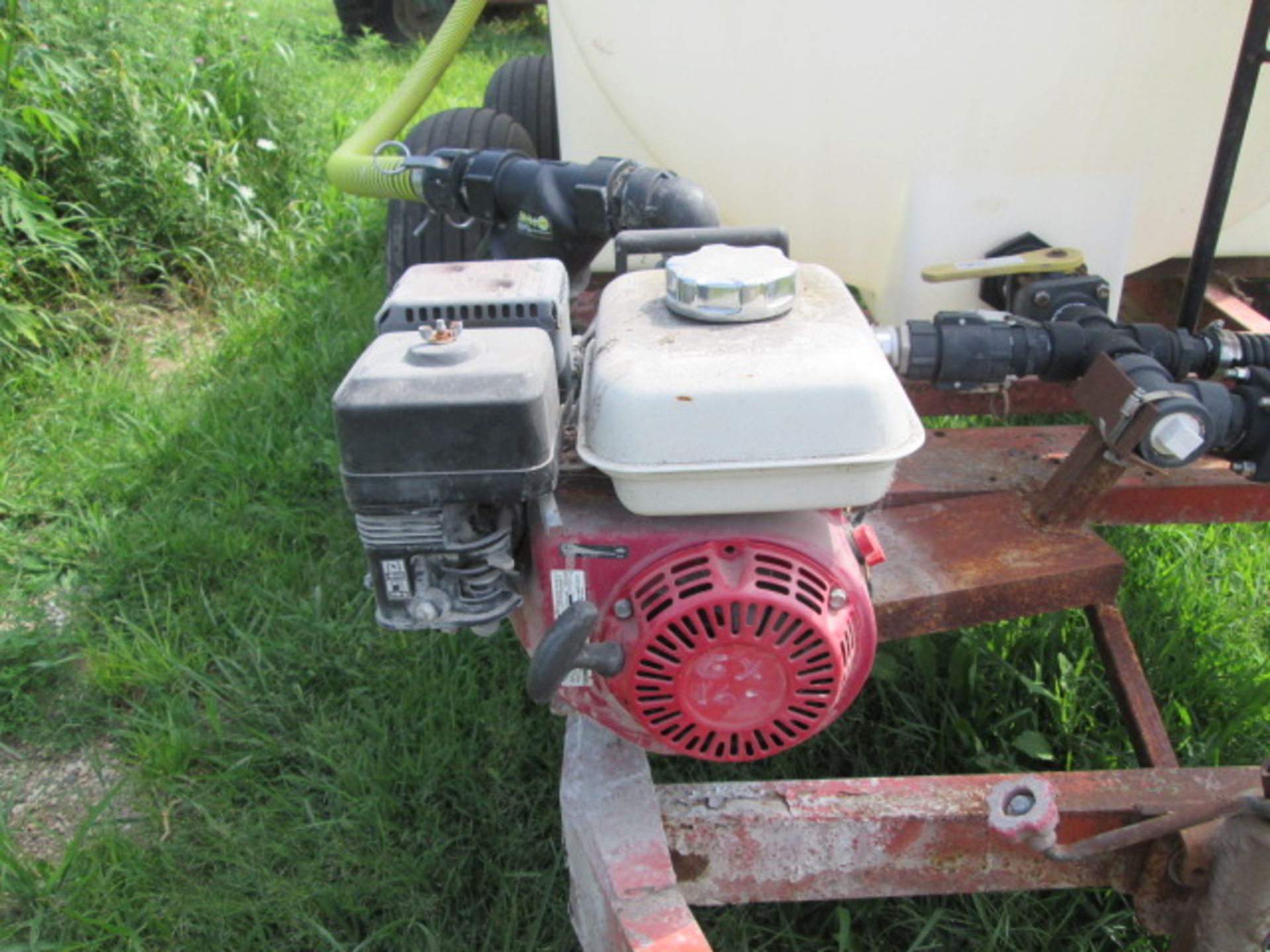 1,000 GALLON WATER WAGON;TANDEM AXLE;PUMP - Image 6 of 8