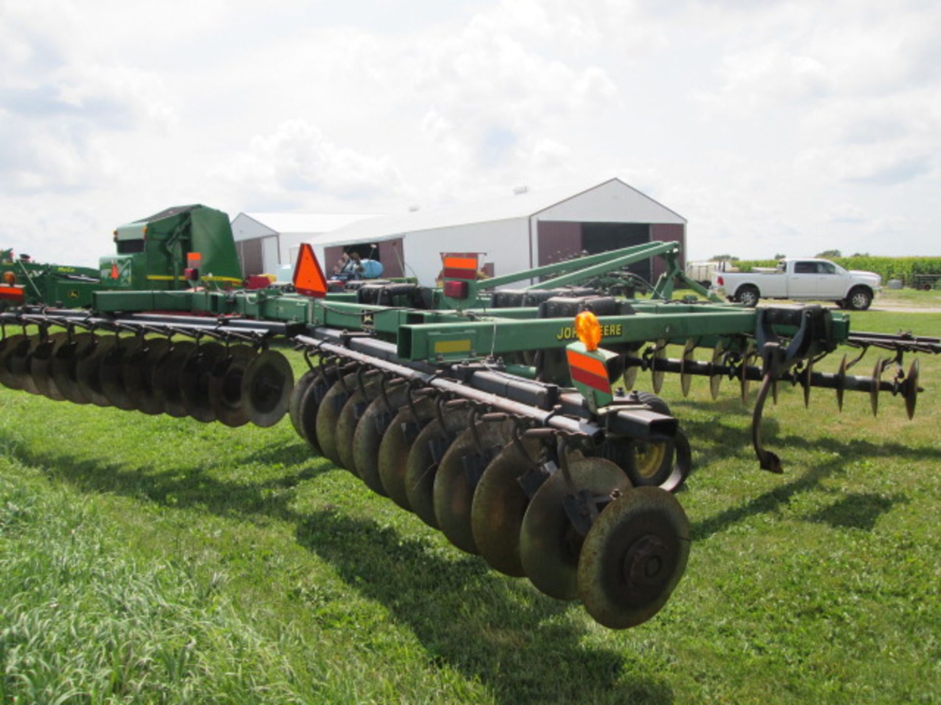 JD 512 7 SHANK DISC RIPPER - Image 3 of 9