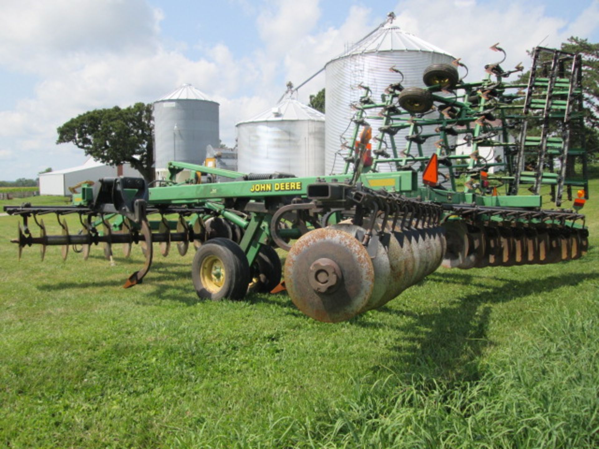JD 512 7 SHANK DISC RIPPER - Image 4 of 9