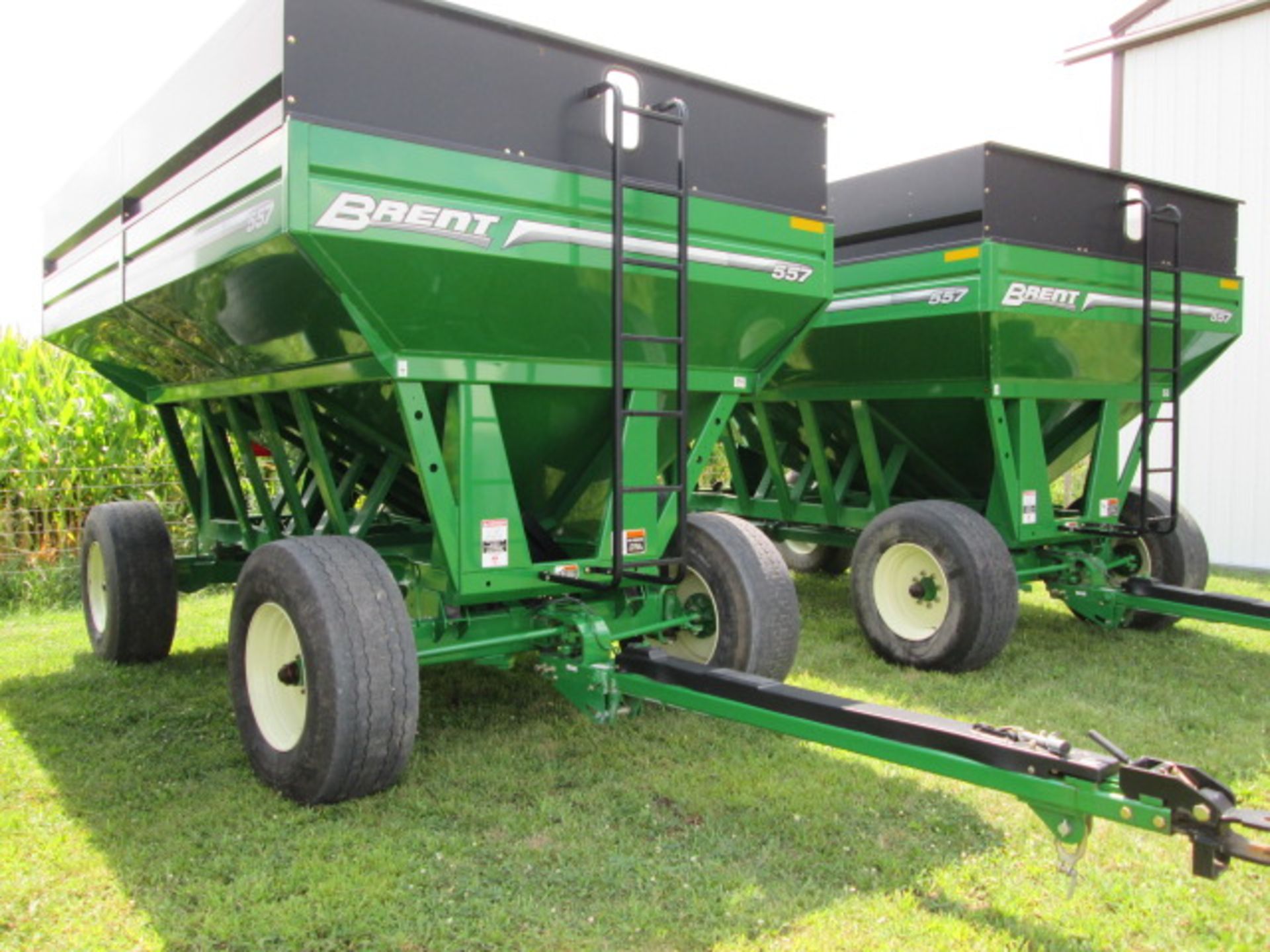 BRENT 557 GRAVITY FLOW WAGON - Image 2 of 11