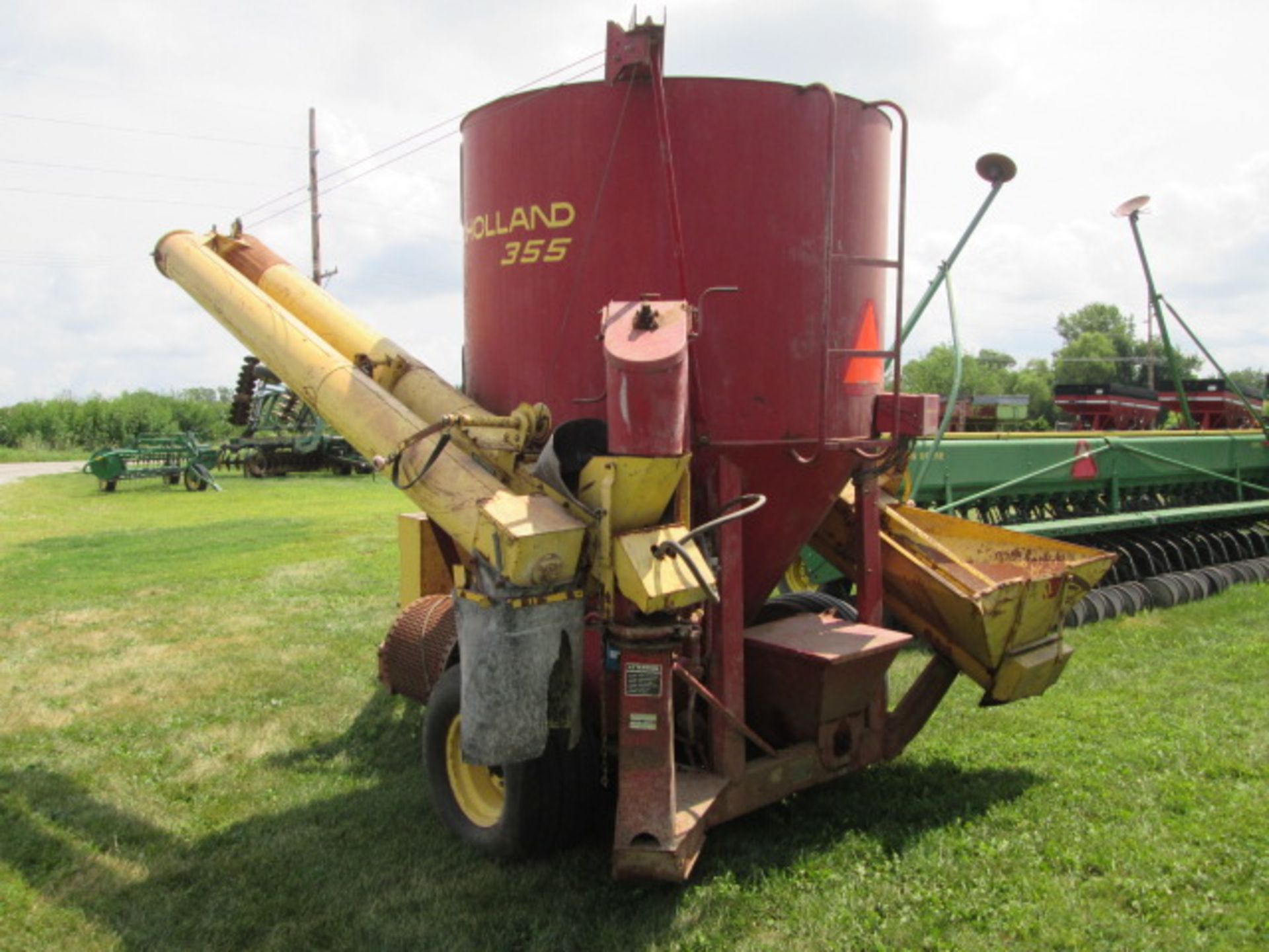 NH 355 GRINDER MIXER, HYDR DRIVE, SCALE - Image 3 of 11