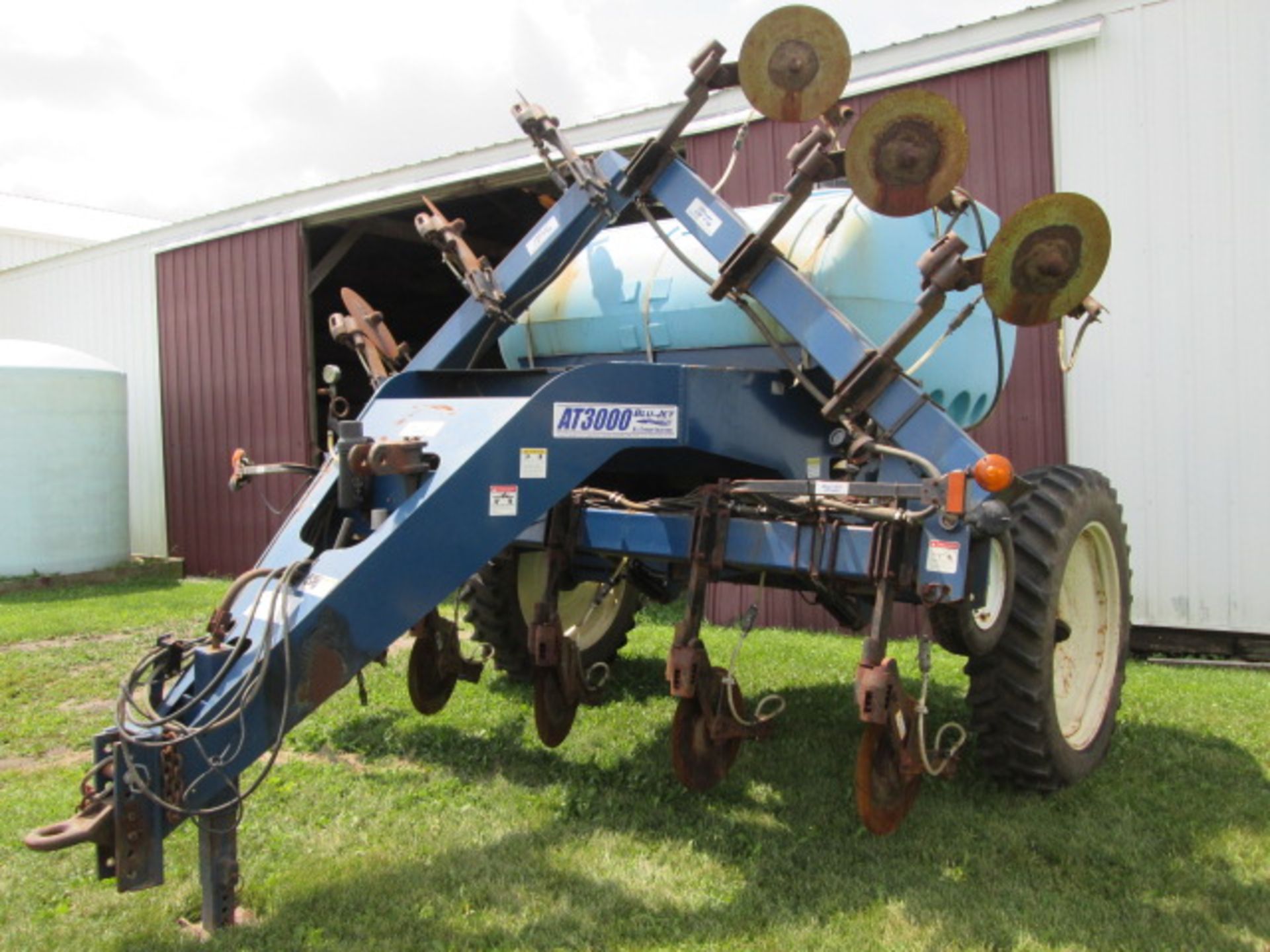 BLUE JET AT 3000 12R30 32% SIDE DRESS APPLICATOR