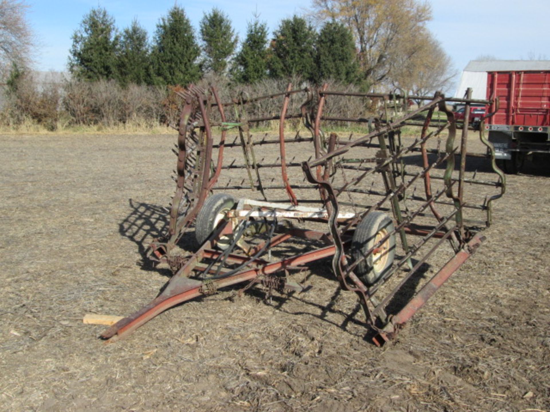 4 SECTION NOBBLE CART W/ JD HARROW - Image 2 of 5