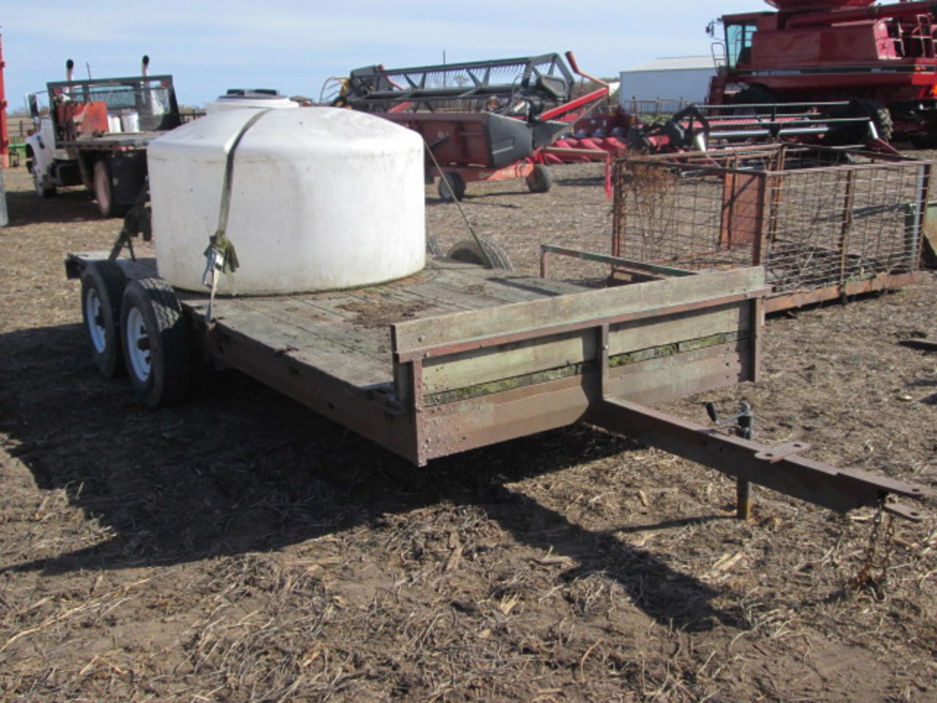 TRAILER W/WATER TANK