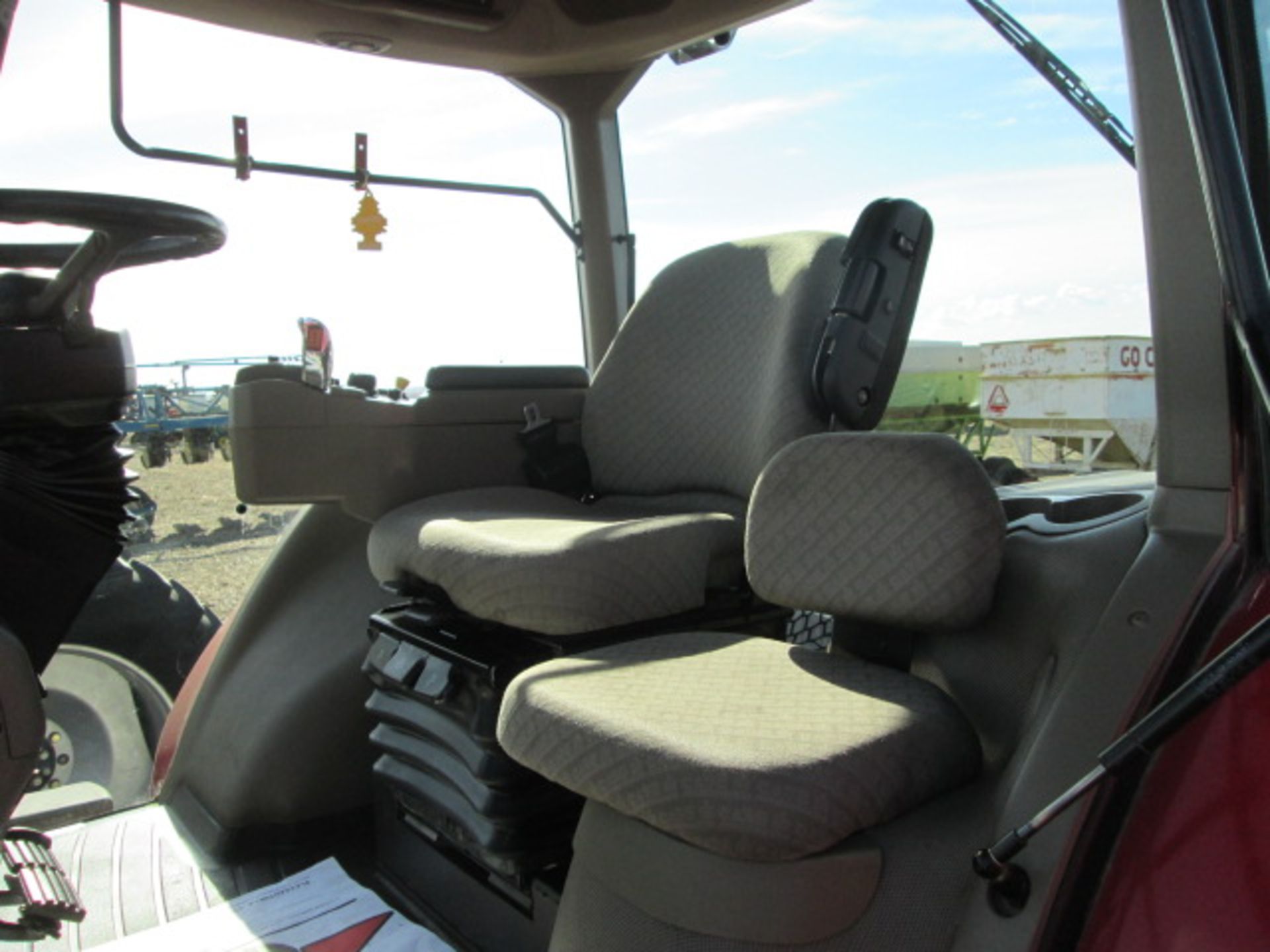 ’08 C-IH MAGNUM 245,480X46 DUALS, 4 HYDR, 3474 HRS - Image 14 of 18