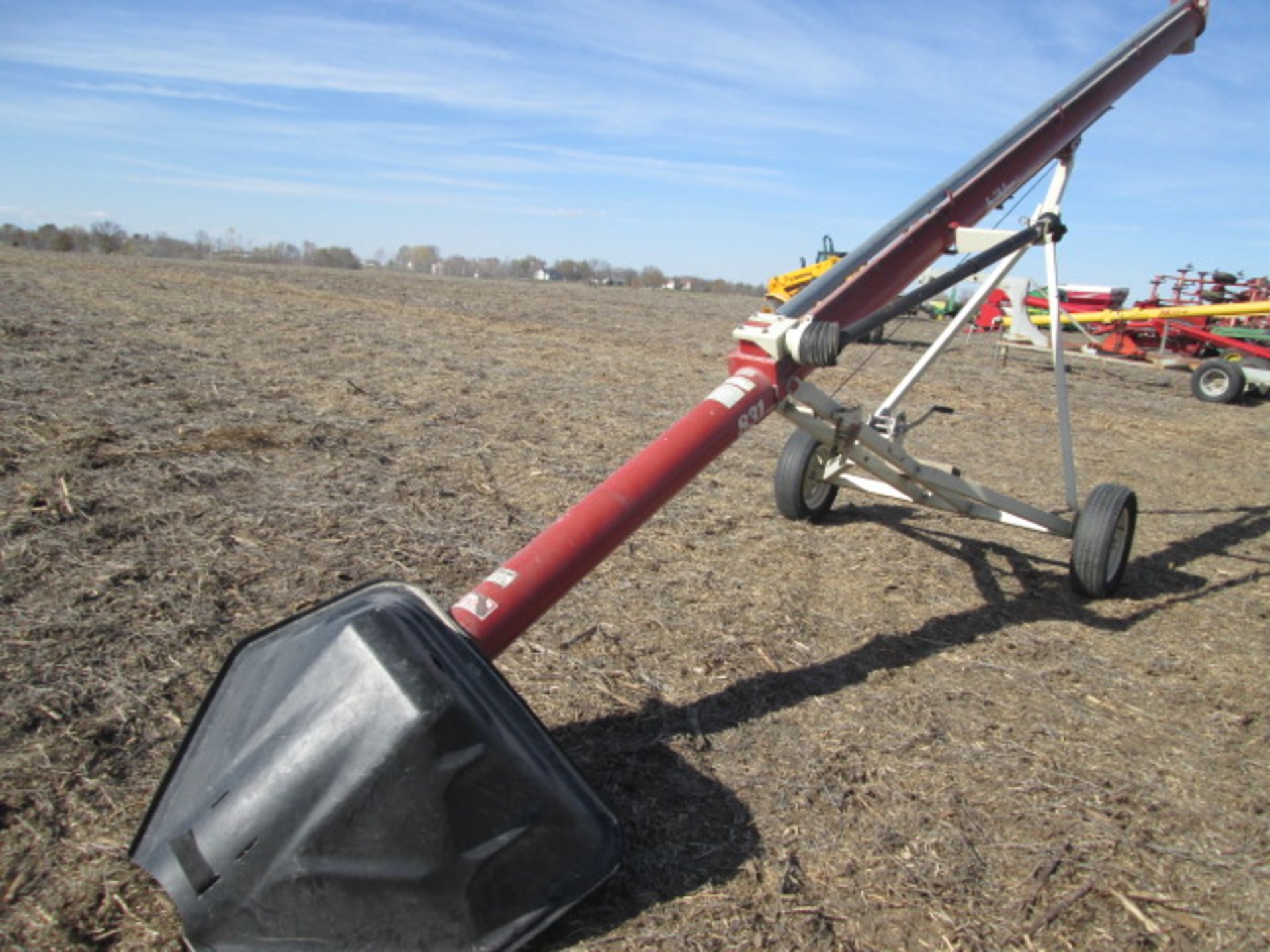 FARM KING 8X31 PTO AUGER