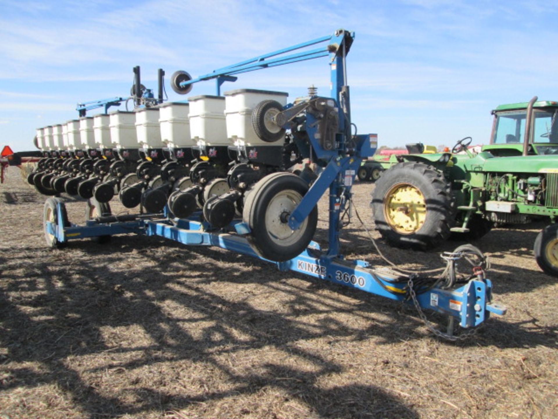 ‘ 07 KINZE 3600 12R30;TW;NO-TILL; KPM II MONT. ;NEW DDO & SCRAPERS IN SPRING 2018; 11900 ACRES