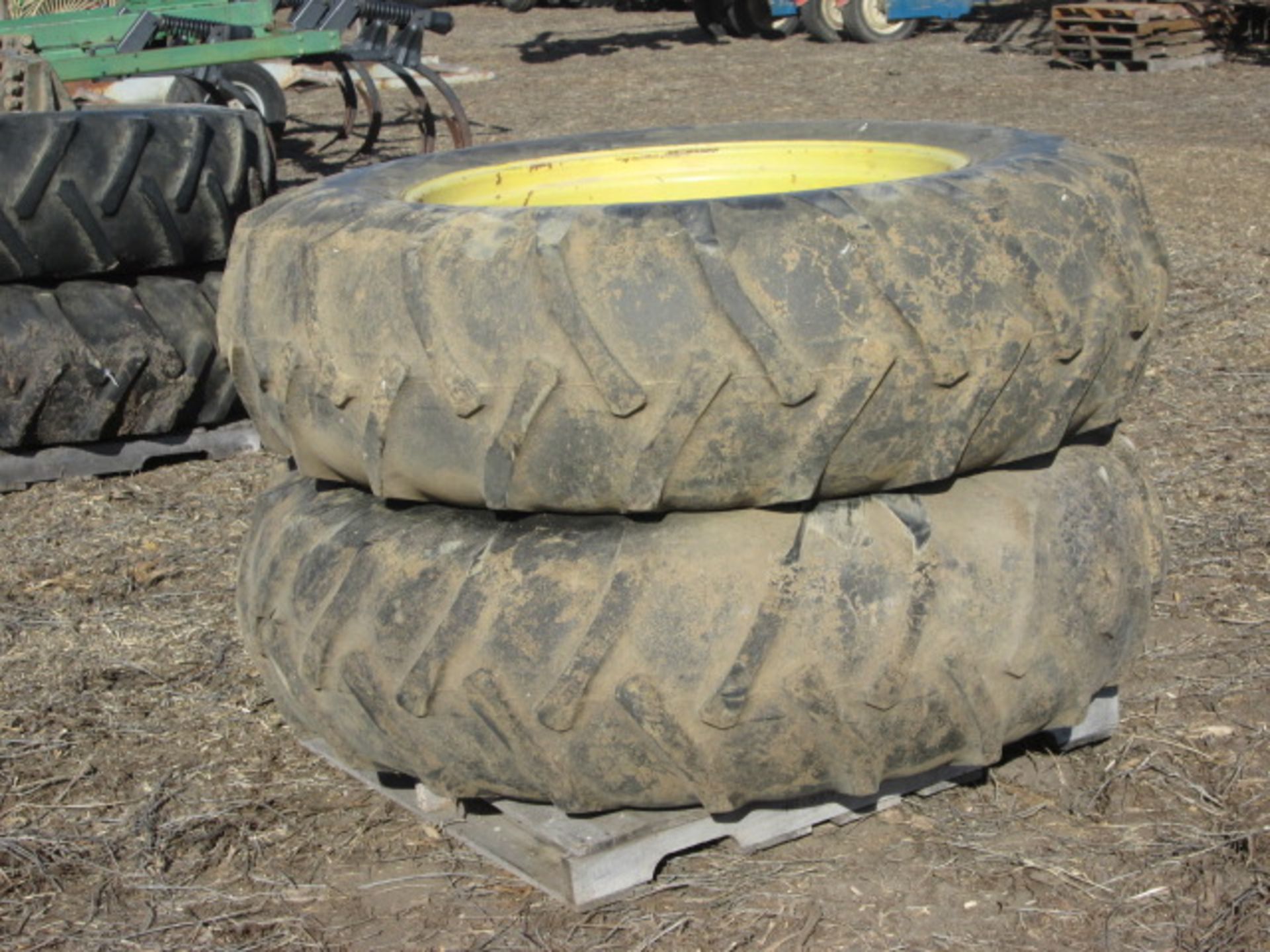 GOODYEAR 18.4x38 DUALS W/9 BOLT HUBS - Image 2 of 5