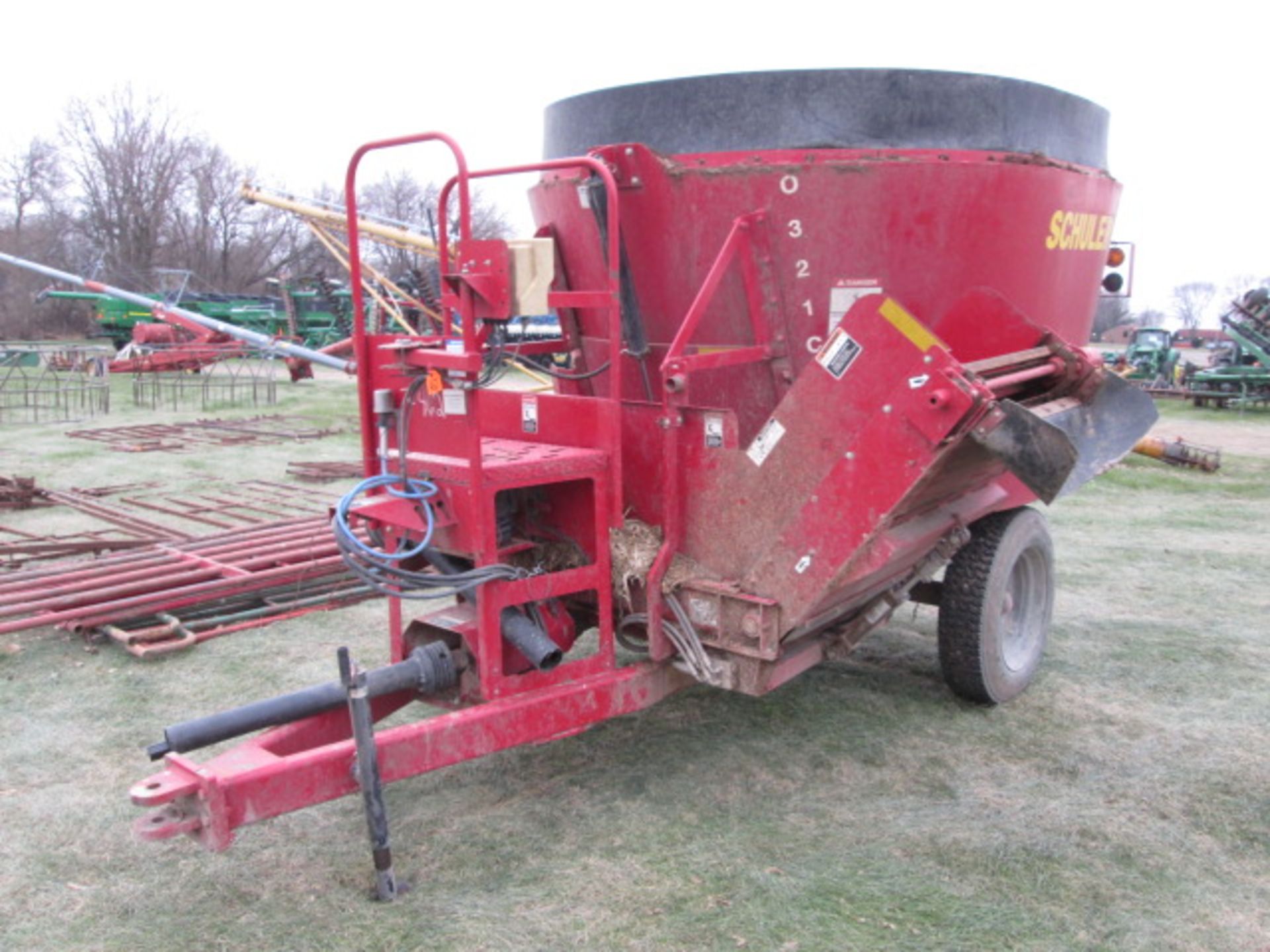 SCHULER 2820 MIXER FEED WAGON; SCALES - Image 2 of 12
