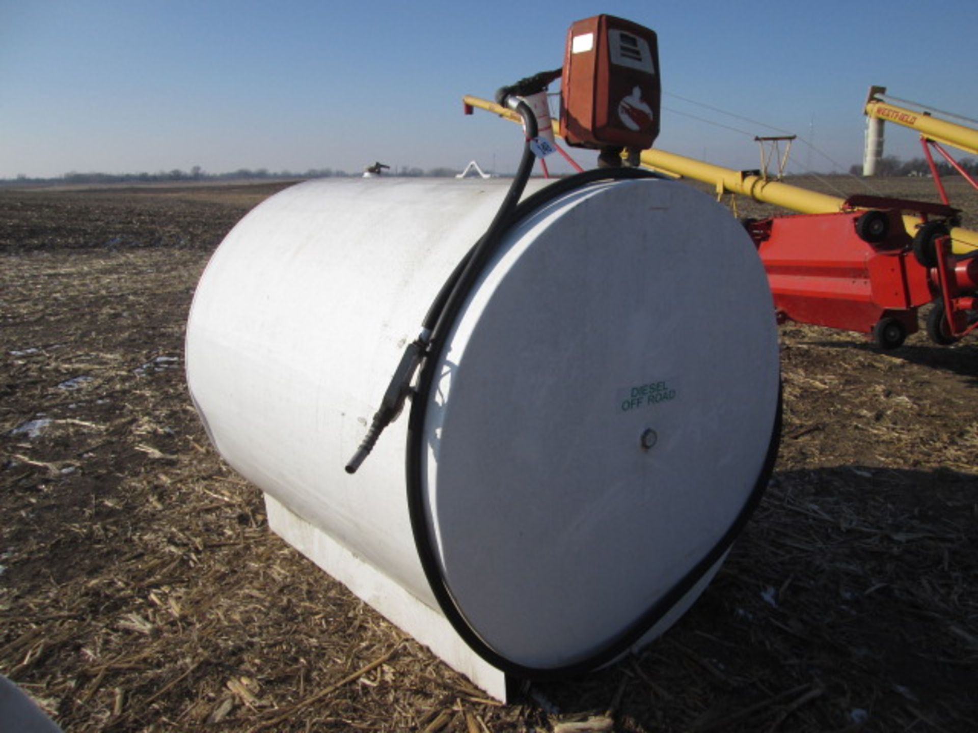 1,000 GALLON FUEL TANK, 110 VOLT PUMP