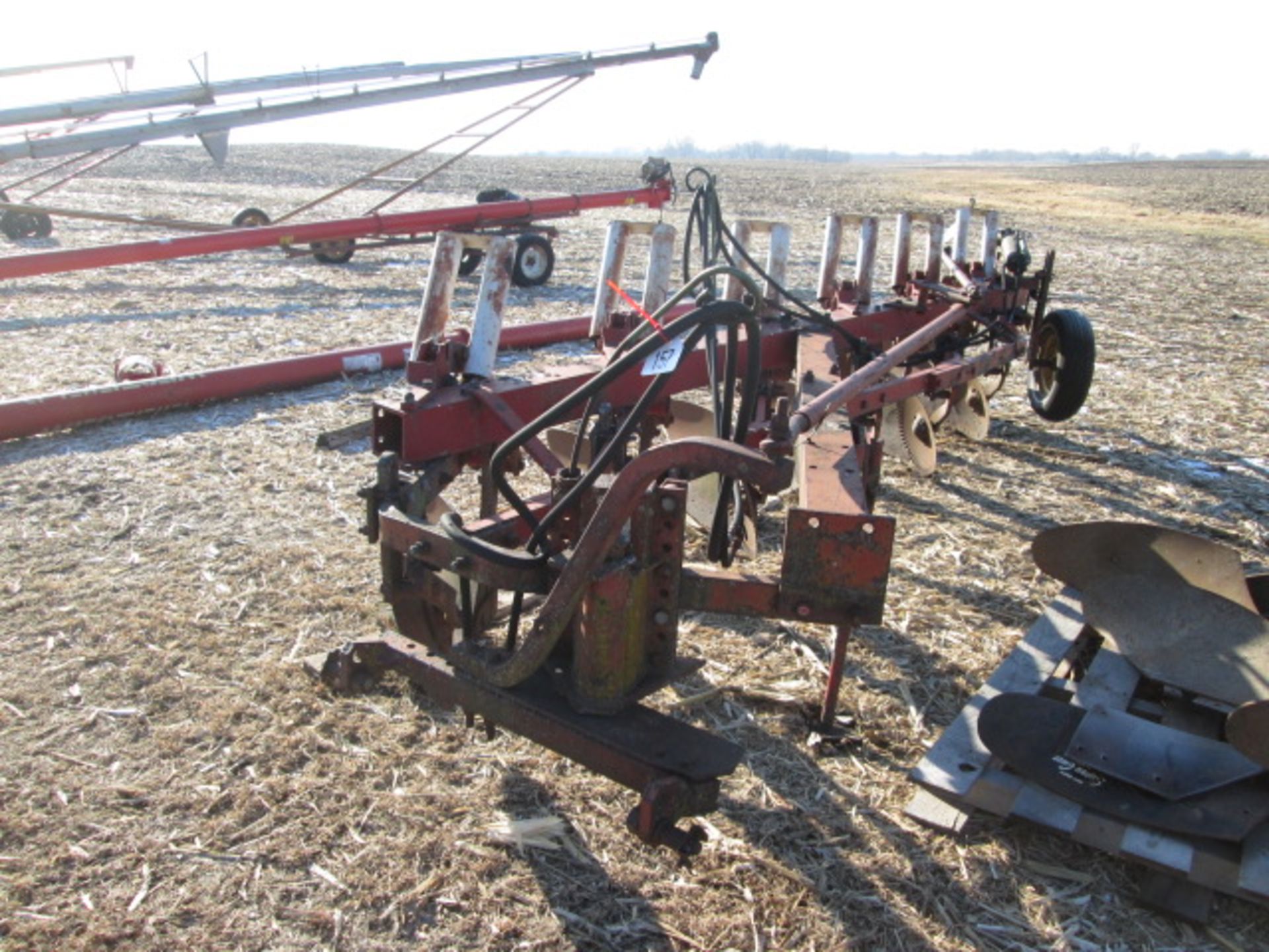 IH 700 6X16 SPRING RESET PLOW - Image 2 of 5