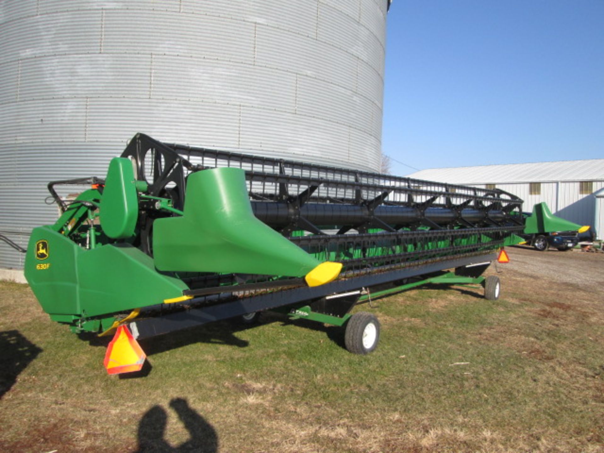 2014 JD 630 HYDRA FLEX GRAIN HEAD