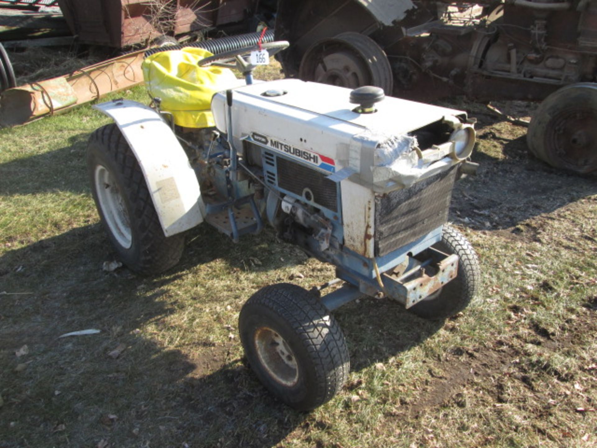 MITSUBISHI 373 COMPACT TRACTOR, 16 HP,2WD,733 HRS - Image 2 of 8