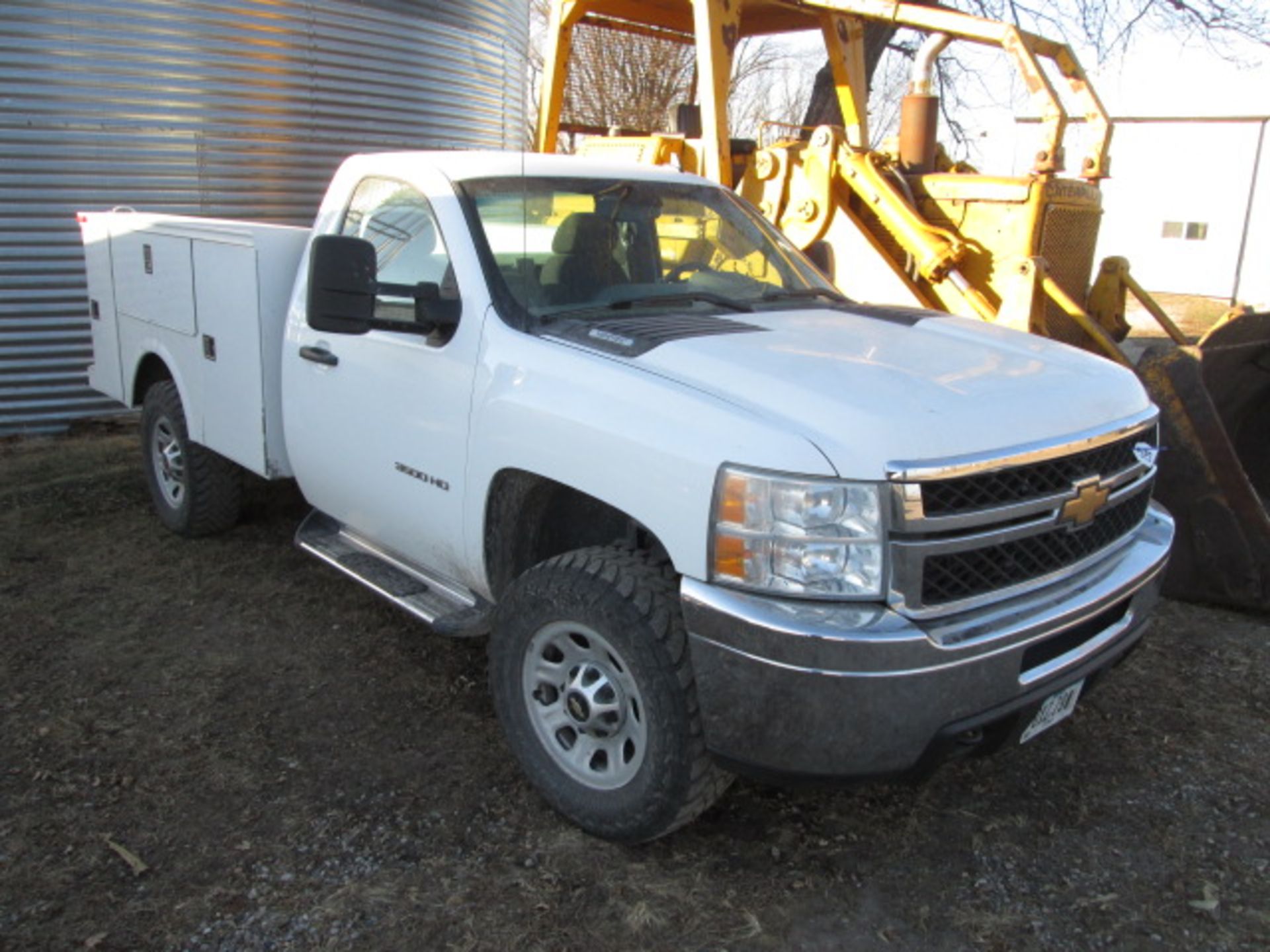 2011 CHEVY 3500HD SERVICE TRUCK, 6 L VORTEC;AUTOMATIC,TOOLBOXES