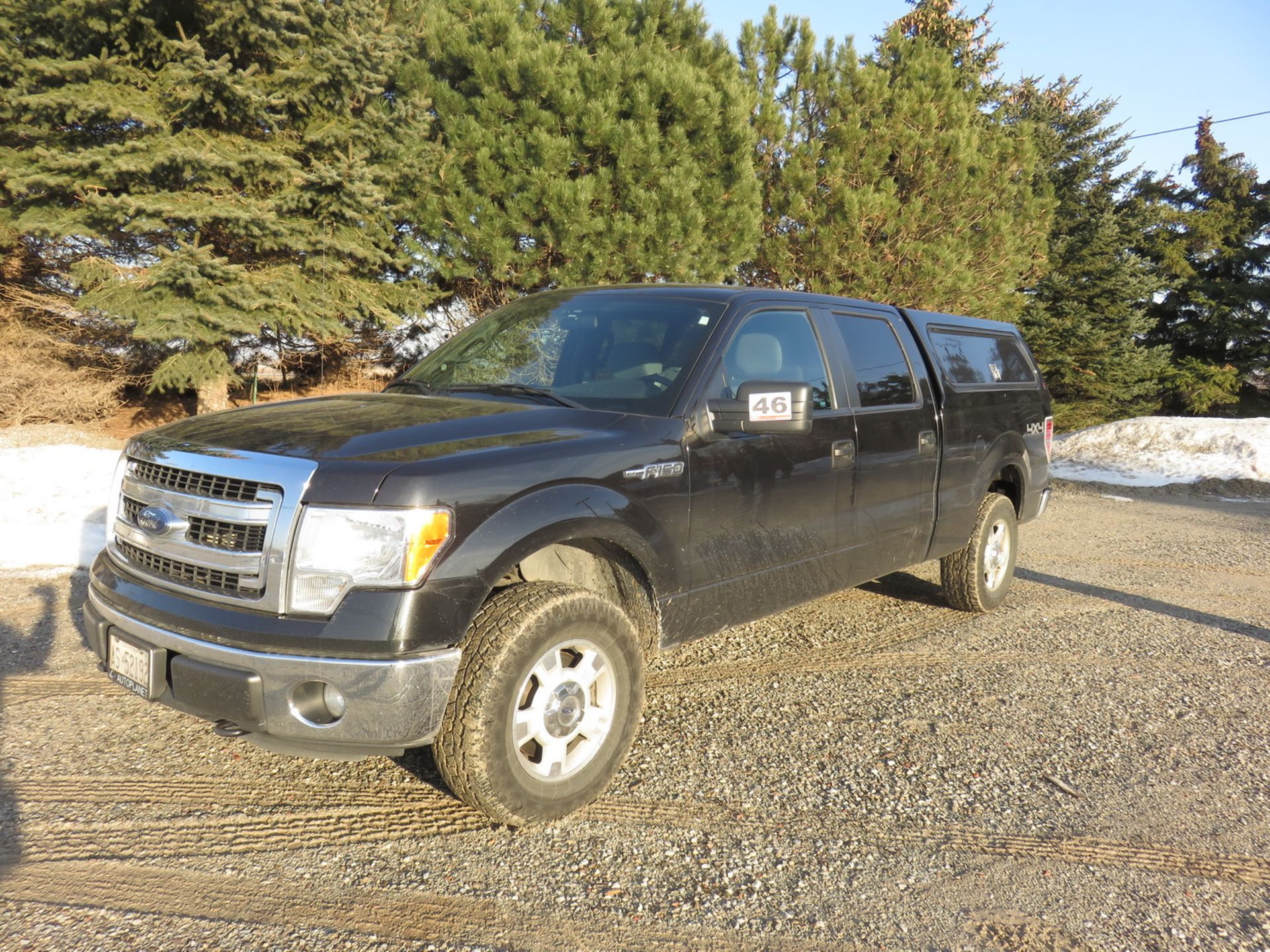 2014 FORD F150XLT 4 X 4 SUPER CREW CAB PICKUP TRUCK (BLACK) W/ V8, 5.0L GAS ENGINE C/W BED CAP,