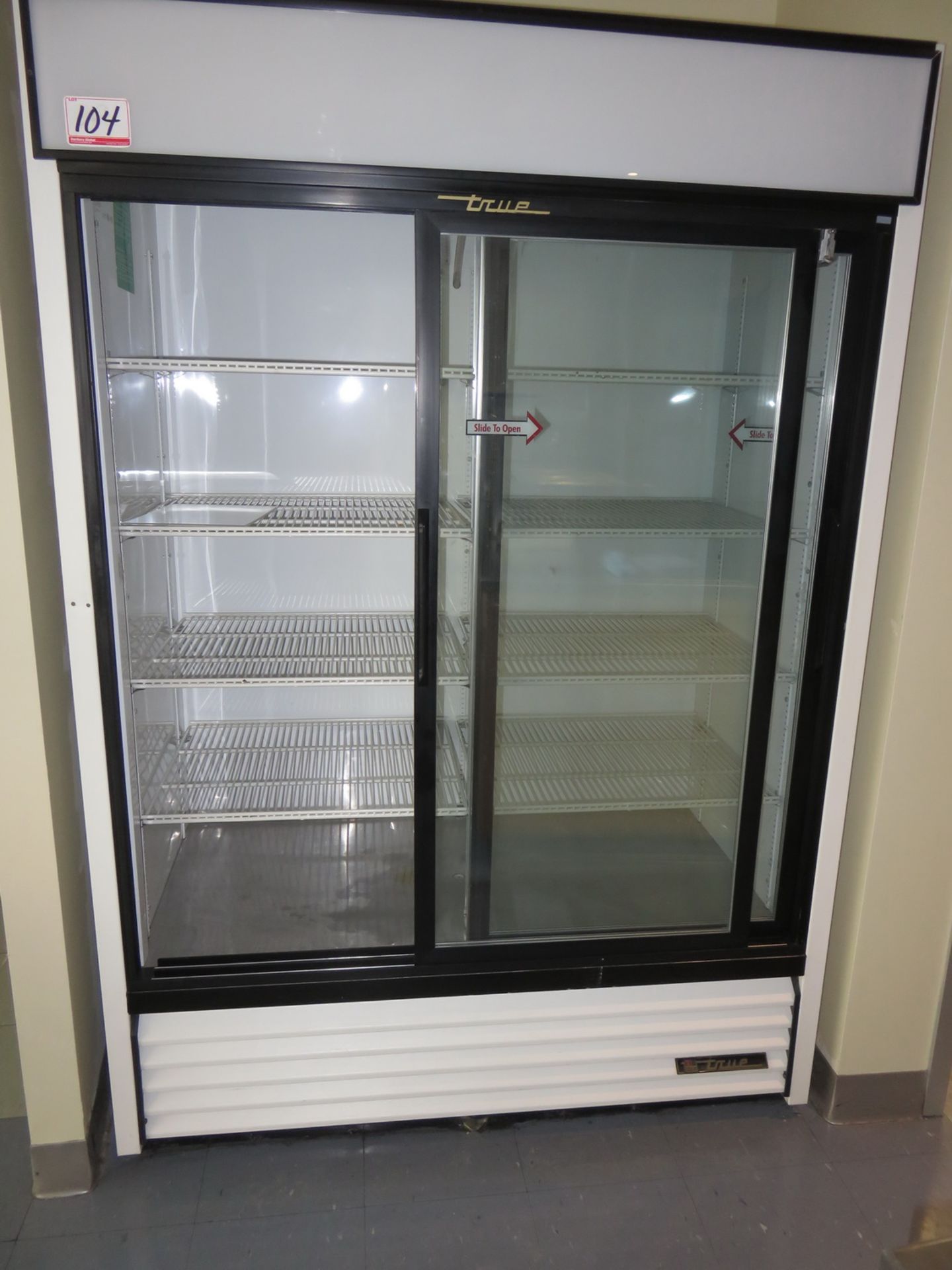 TRUE GDM-47 GLASS 2-DOOR REFRIGERATED MERCHANDISER, S/N 1-3173606 (PICKUP FROM 646 MAGNETIC - Image 2 of 3