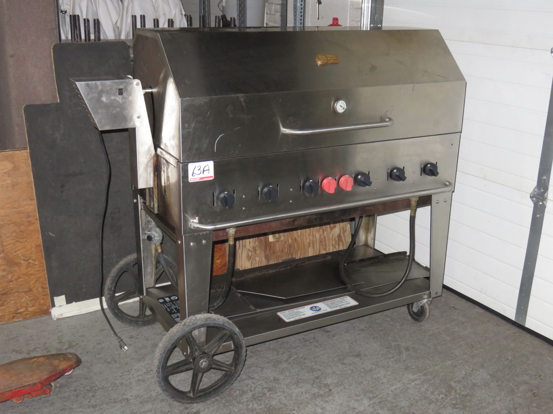 CROWN VERITY MCB-48 48" PROPANE S/STEEL BBQ W/ ROTISSERIE (NO PROPANE TANK)