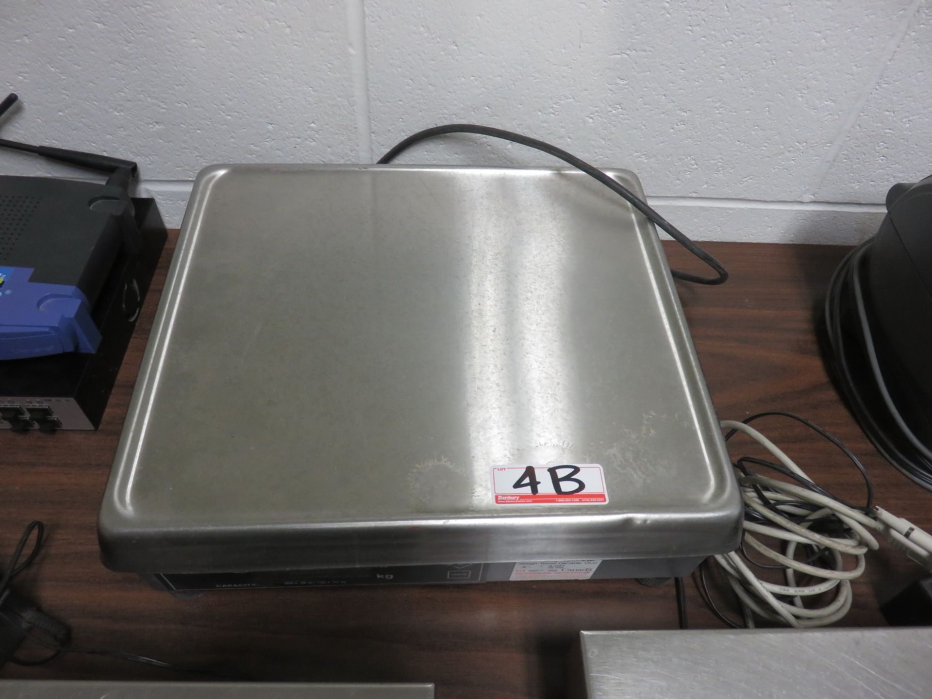 NCI MODEL 7821-100 100KG CAP DIGITAL TABLE TOP SCALE