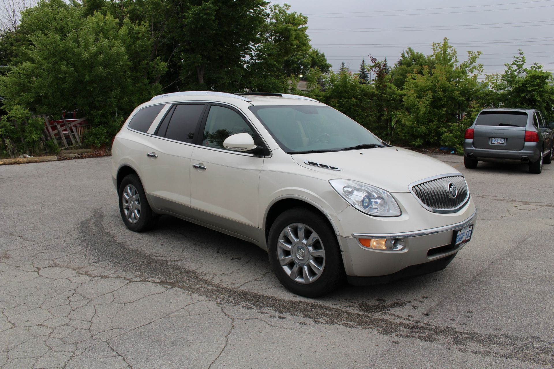 2011 BUICK MODEL ENCLAVE SUV W/ 3.6L V6 GAS ENGINE (APPROX. 218,000 KM), VIN 5GAKRCED2BJ397396 ( - Image 4 of 4
