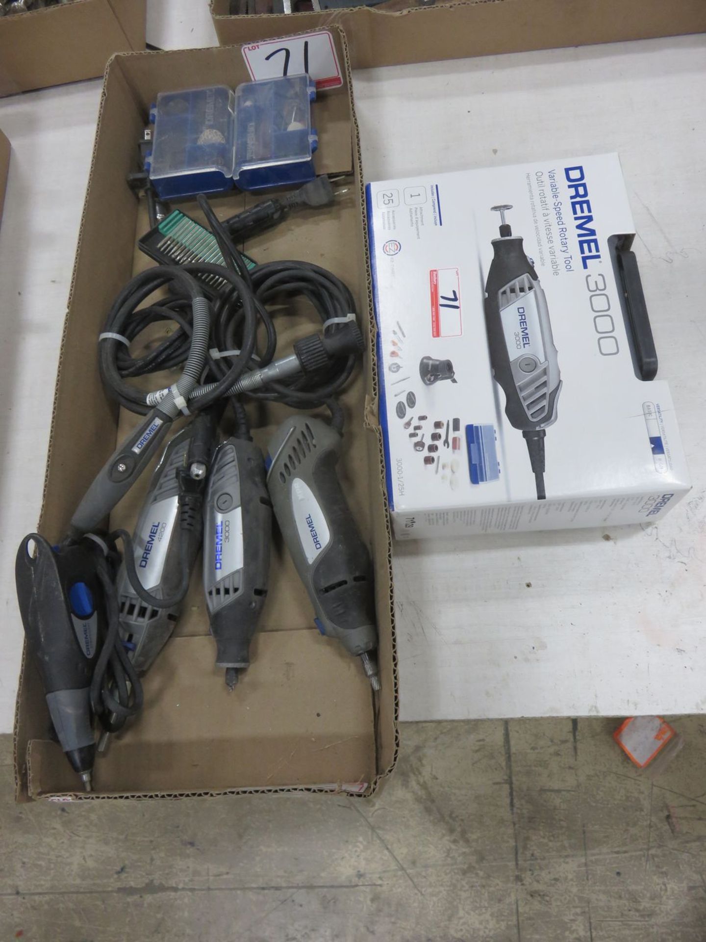 LOT - DREMEL ASSTD ELECTRIC DIE GRINDERS & ACCESSORIES