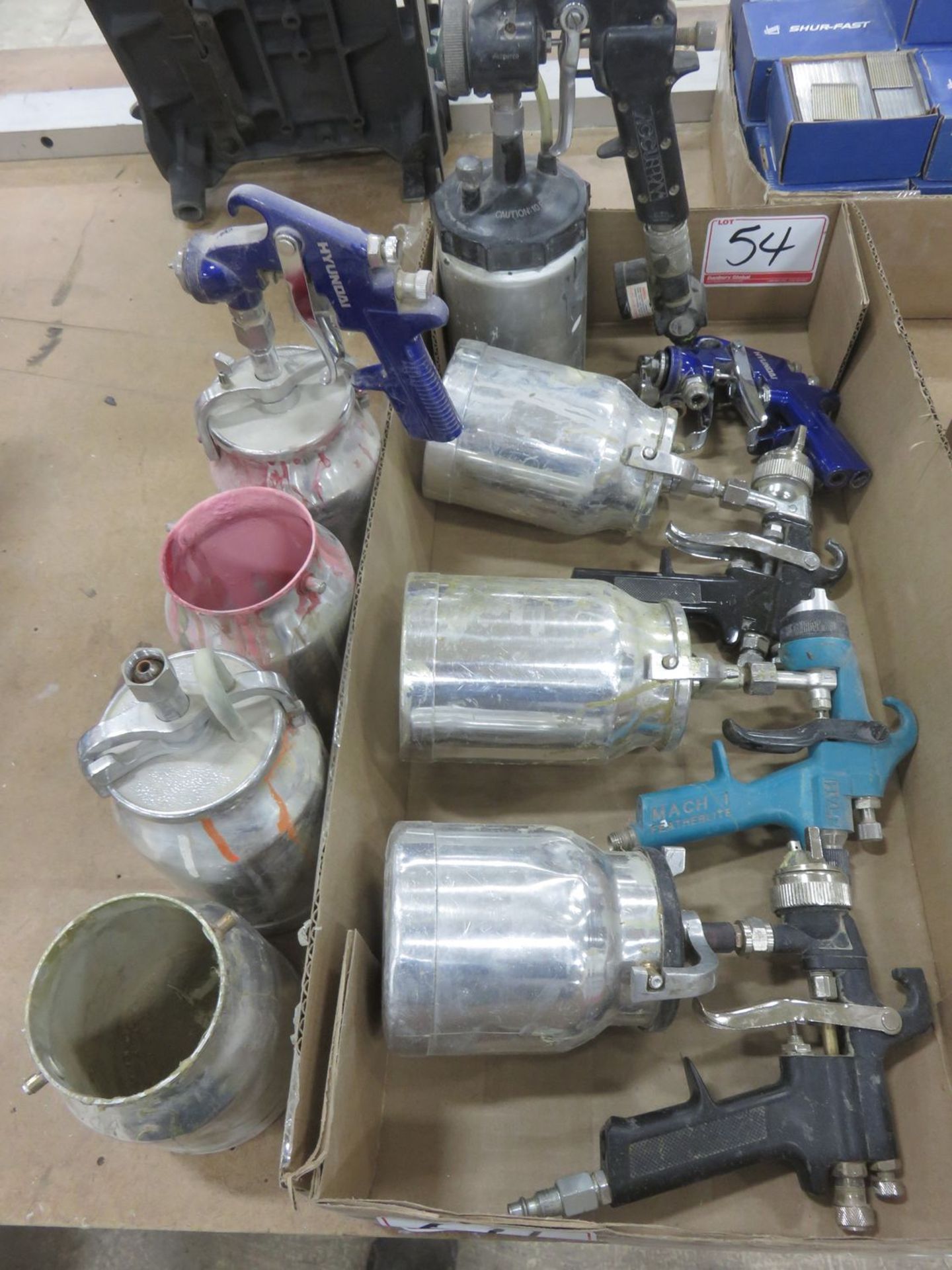 LOT - ACCUSPRAY HVLP ASSTD PNEU SPRAY GUN POTS (4 UNITS)