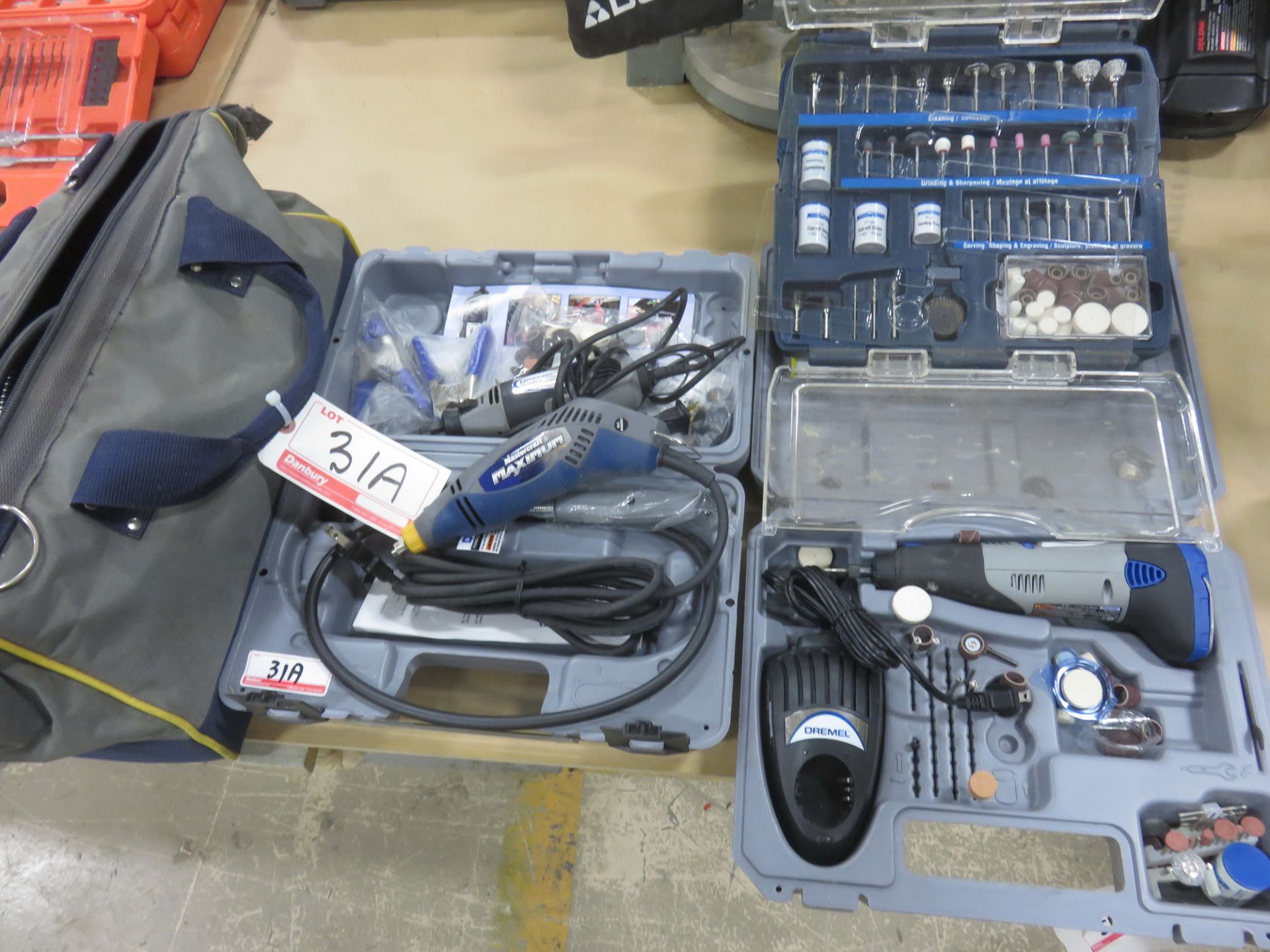 LOT - DREMEL ASSTD ELECTRIC DIE GRINDERS & ACCESSORIES