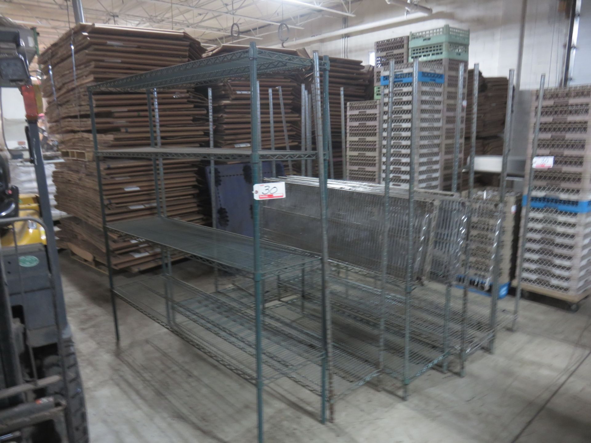 LOT - CHROME ASSTD SHELVING