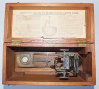 Kelvin & James White Limited: Winkelmesser "Lord Kelvin´s Azimuth Mirror" um 1910 optisches