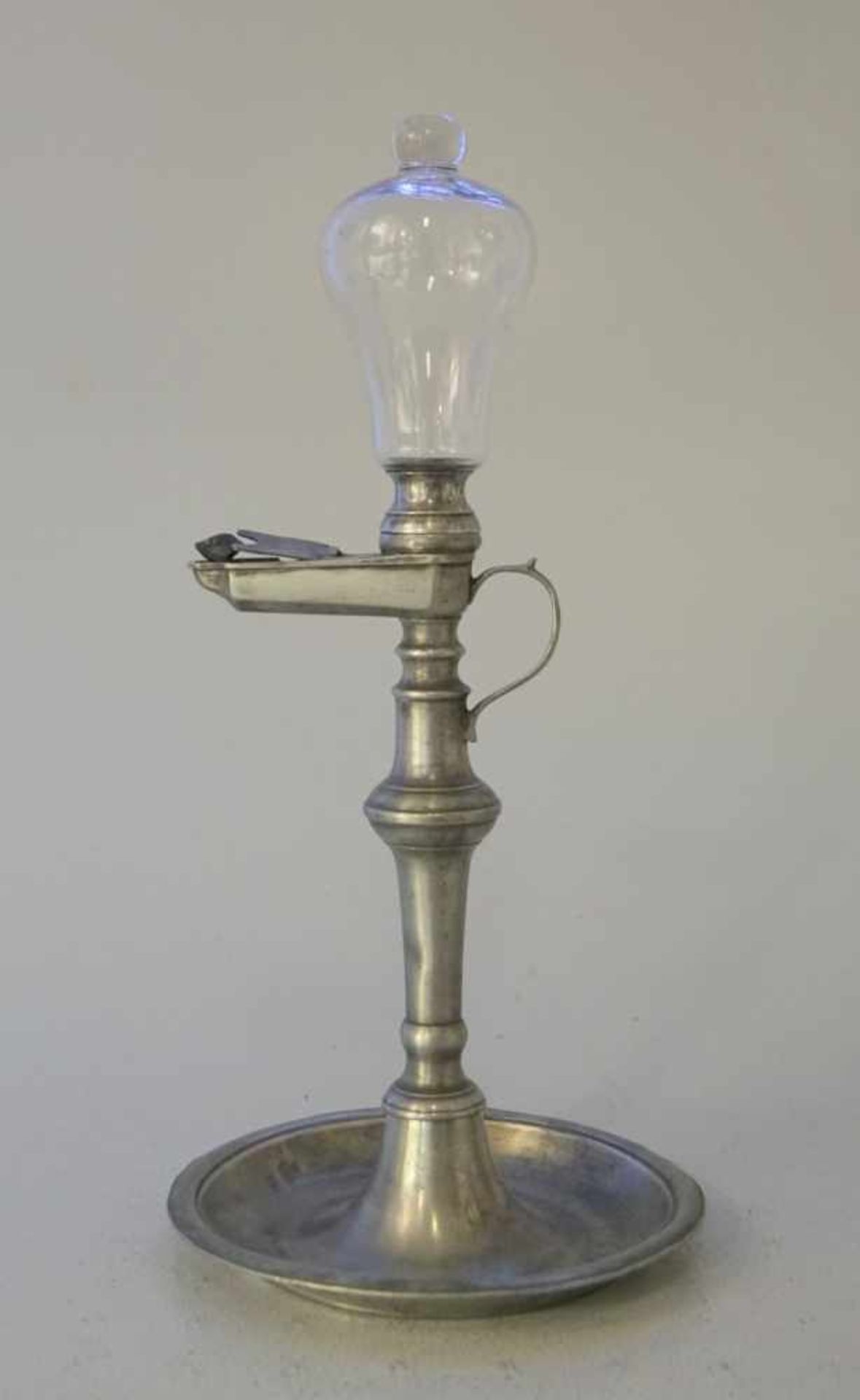 Nachtlampe / Glasenlampe um 1800 Im Deckel ungedeutete Meistermarke, funktionstüchtig, Höhe 37cm,