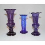 Konvolut von 3 Vasen aus Farbglas, 19. Jhd. 3 formal unterschiedliche Balustervasen aus