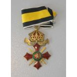 Bulgarischer Ritterkreuz mit Krone 3. Klasse Militärkreuz mit Schwertern am gelb - schwarzem Band,