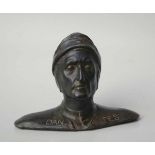 Goldscheider Wien: Büste von Dante Keramik mit braun- bronzefarbener Engobe, im Sockel Blindmarke "