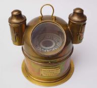 "Britsh Liveboat Compass Date 1979-227.." Messing, großer Kompass mit seitl. Petroleumbeleuchtung,