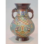 Cloisonné Vase im Tang Stil China 19. Jhd. Stark kupferhaltige Bronze, oktogonale Balusterform mit