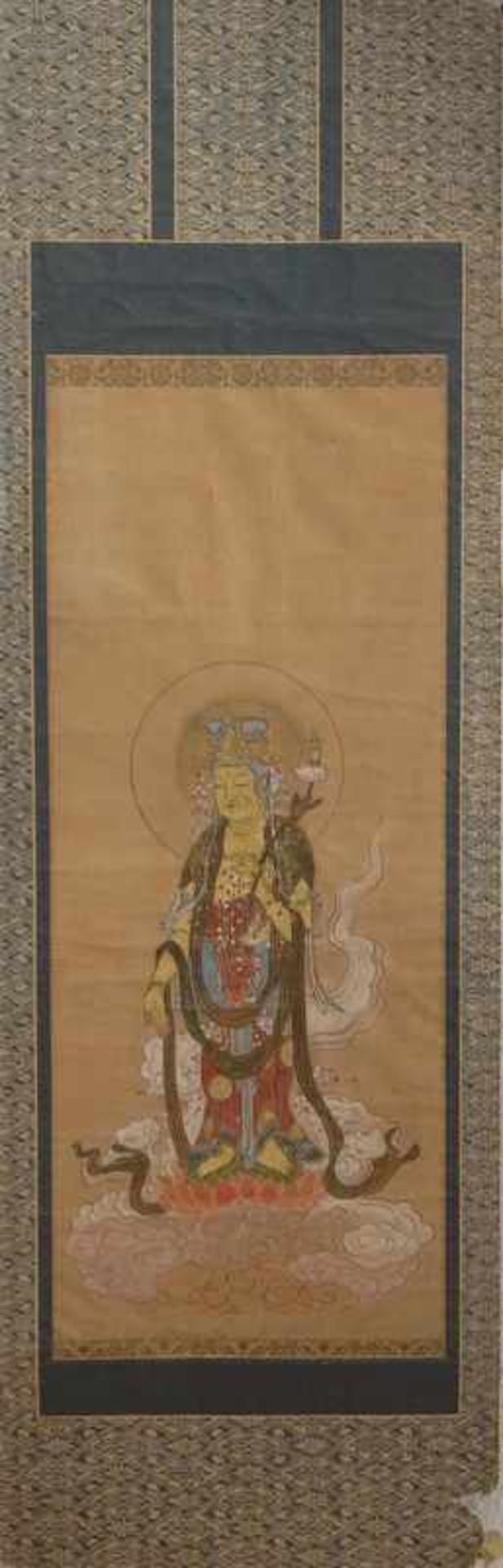 Rollbild mit Guanyin Darstellung Japan Mejii 19. Jh. Tusche und Goldhöhung Papier, 84x34cm, auf