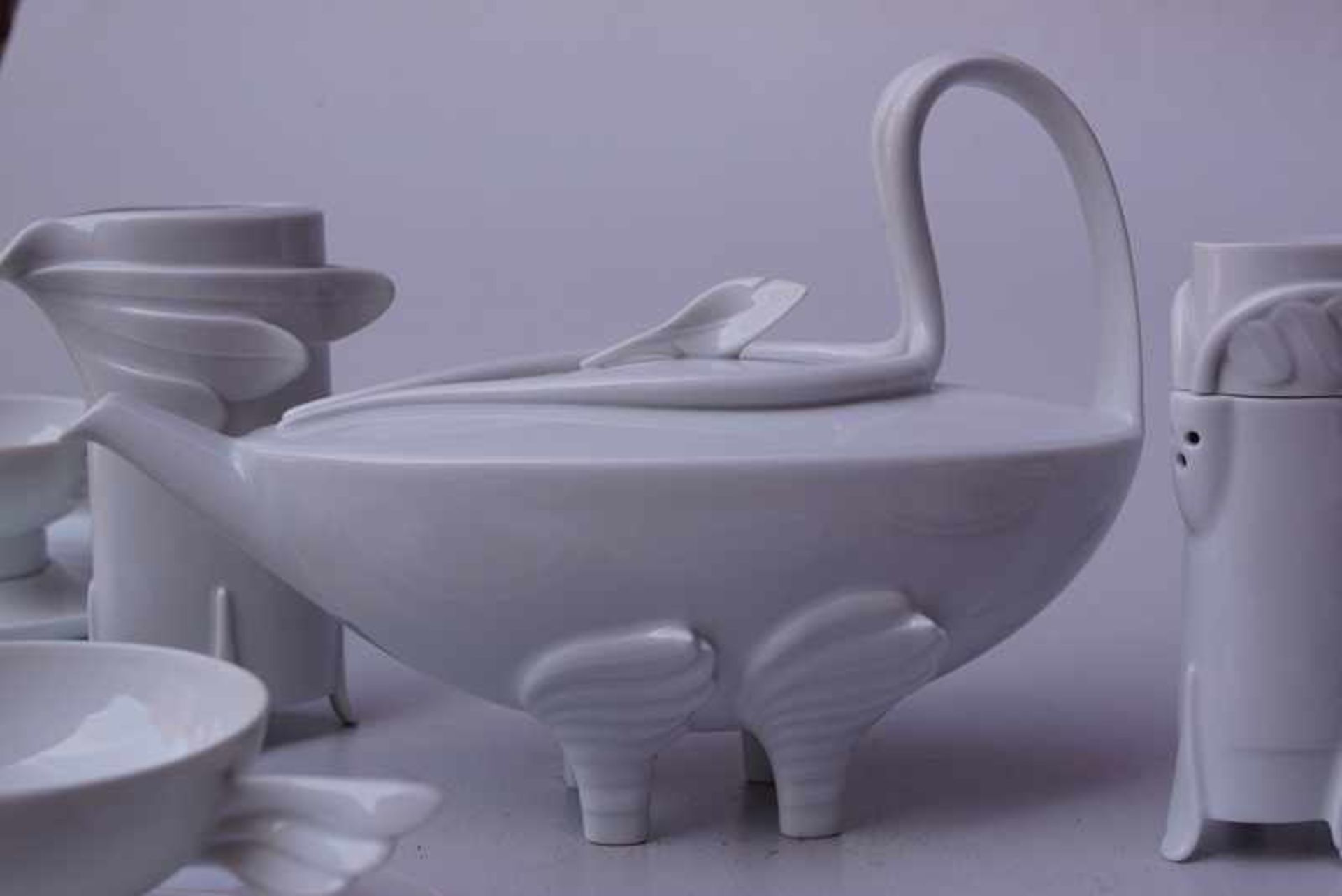 Rosenthal Edition (limitierte Kunstreihen): Teeservice "Leda", Entw. Paul Wunderlich Weißporzellan - Bild 2 aus 5