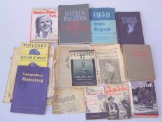 Propagandistische Sachbücher und Romane sowie Zeitungen, 2. WK16 Bücher und Hefte, sowie div.