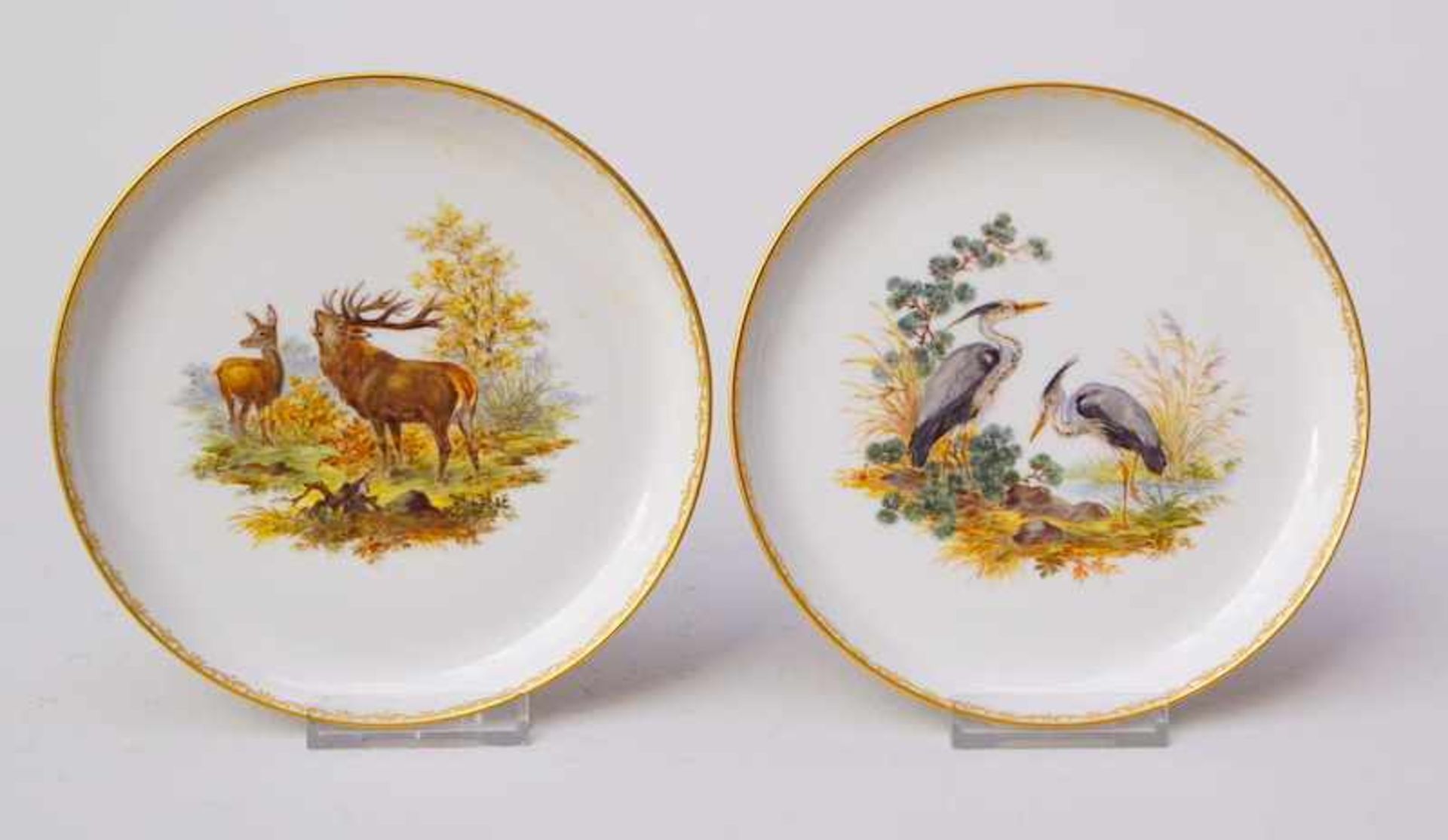 Königl. Meissen (Unterglasurblaue Marke, nach 1945): Pärchen Wandteller mit Fischreihern und