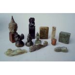 Konvolut asiatischer Stempel/Siegel u. weitere Kleinobjekte aus Jade4 beschnitzte Stempel aus Stein,