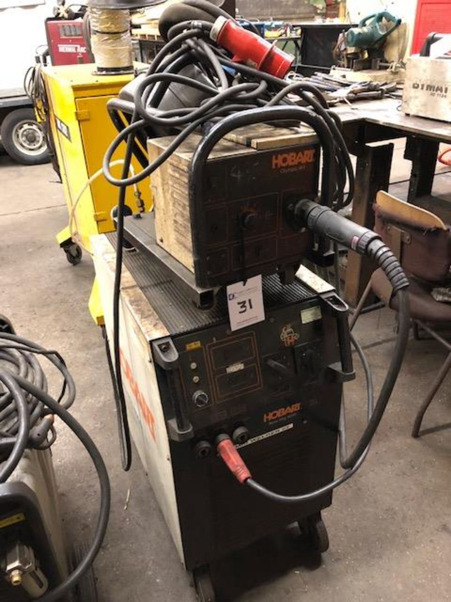 HOBART BETAMIG 4000, 415v portable MIG welder s/no: LA252850, complete with HOBART 4H wire feed